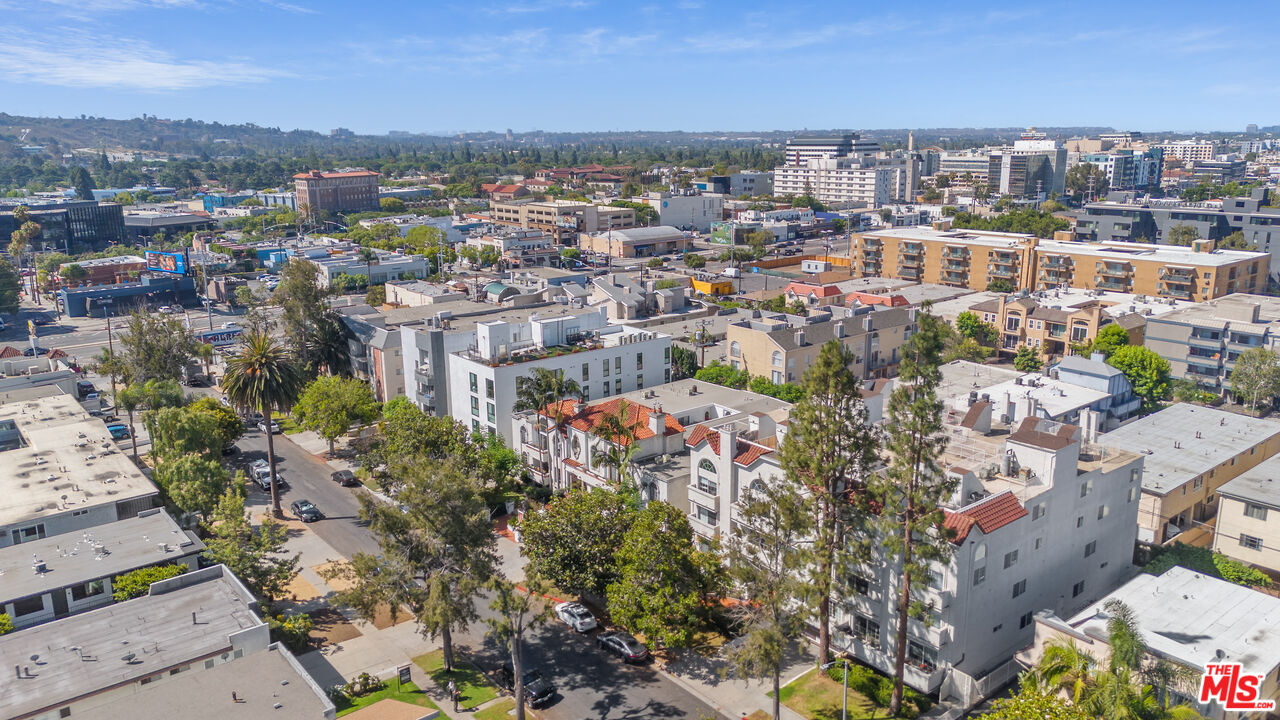 3743 S Canfield Ave Unit: 303