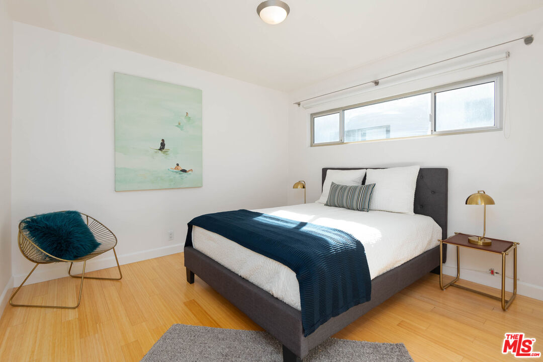 11634 Gorham Ave Unit: 203