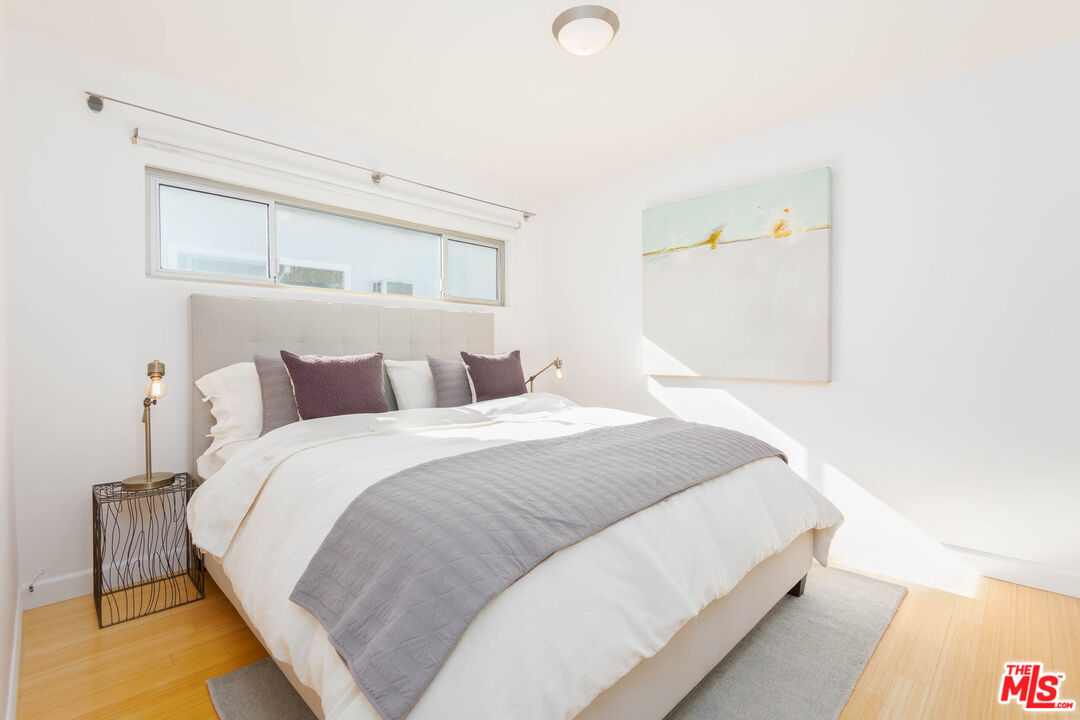 11634 Gorham Ave Unit: 203