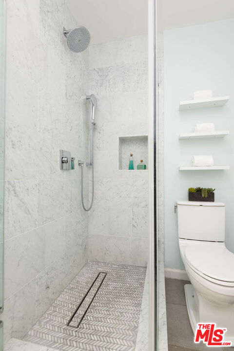 11634 Gorham Ave Unit: 203