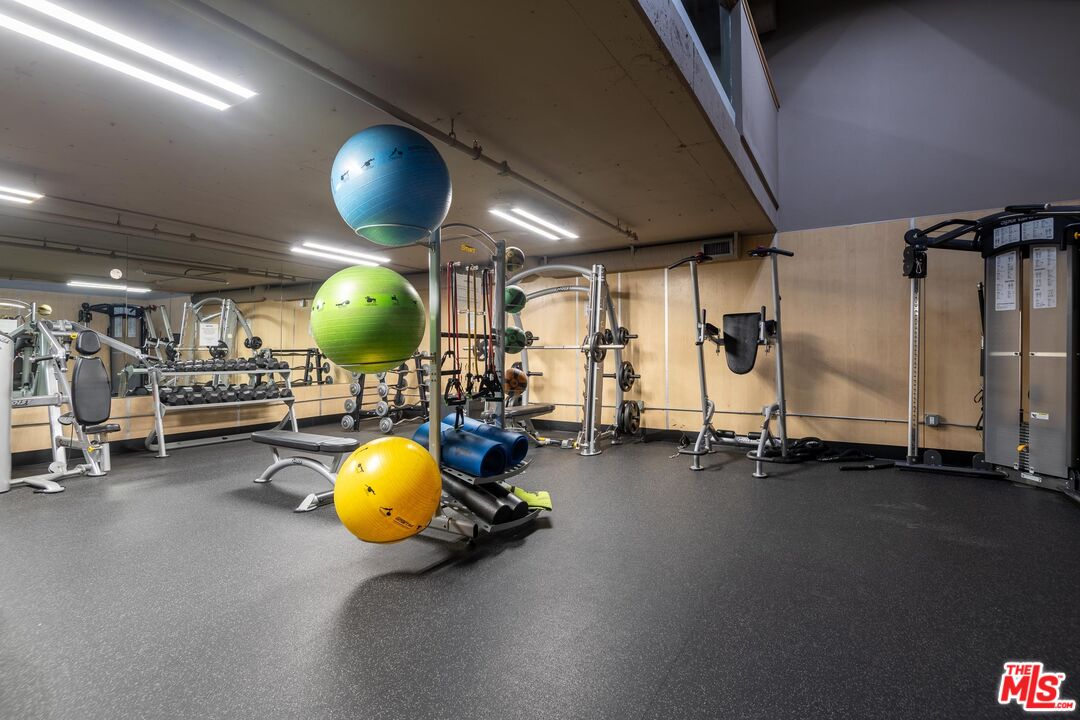 10982 Roebling Ave Unit: 451