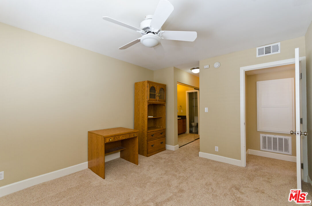 10982 ROEBLING AVE Unit: 461