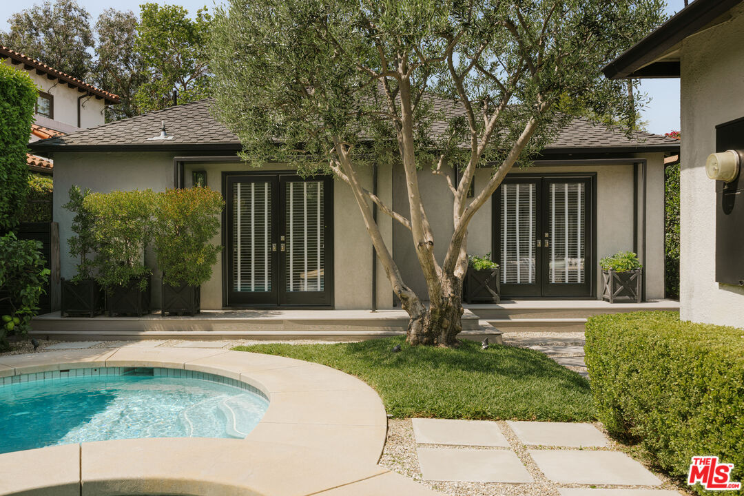 334 Huntley Dr