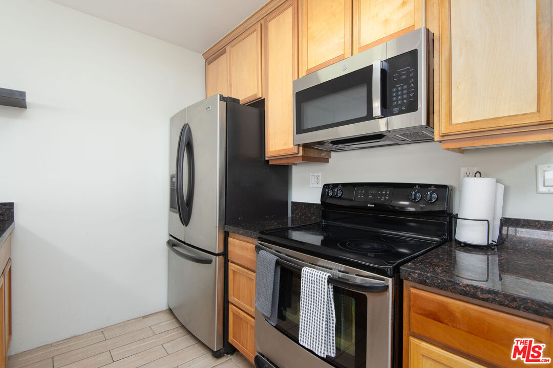 10982 Roebling Ave Unit: 462