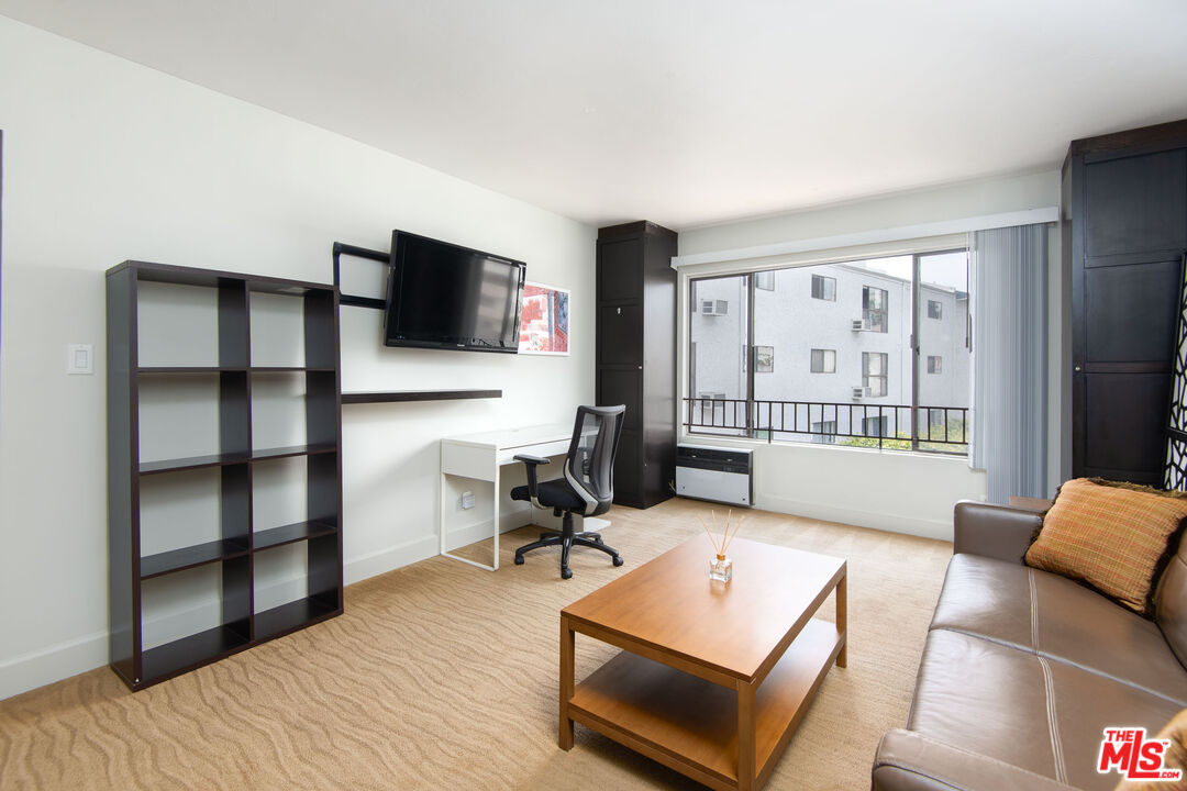 10982 Roebling Ave Unit: 462
