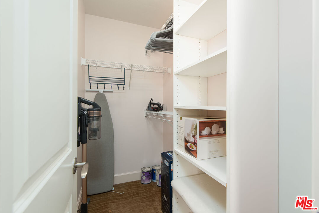 10982 Roebling Ave Unit: 462
