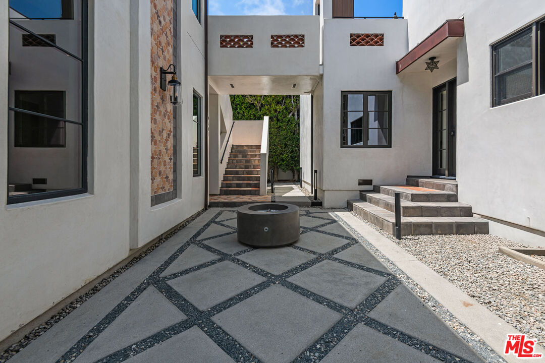 928 Lincoln Blvd Unit: A