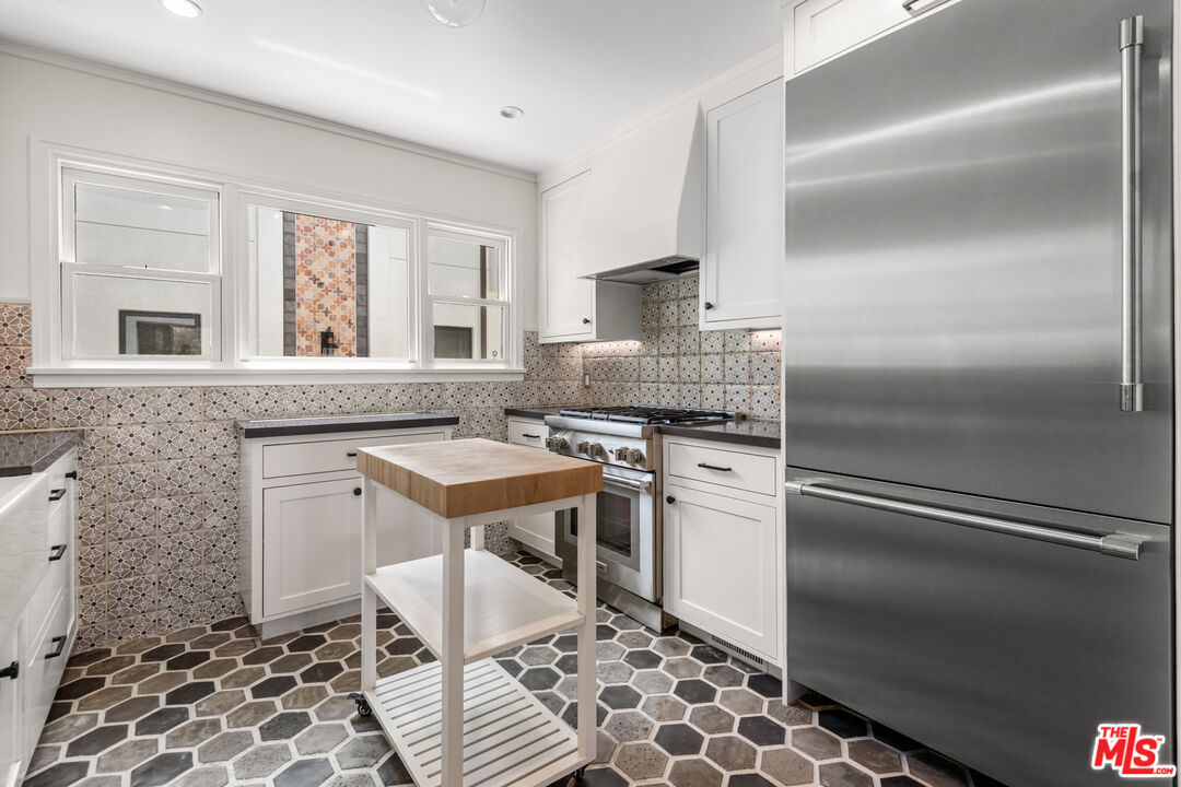 928 Lincoln Blvd Unit: A
