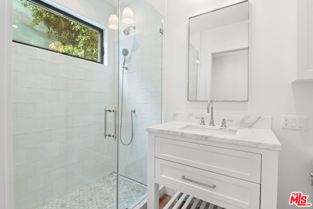 930 Lincoln Blvd Unit: A