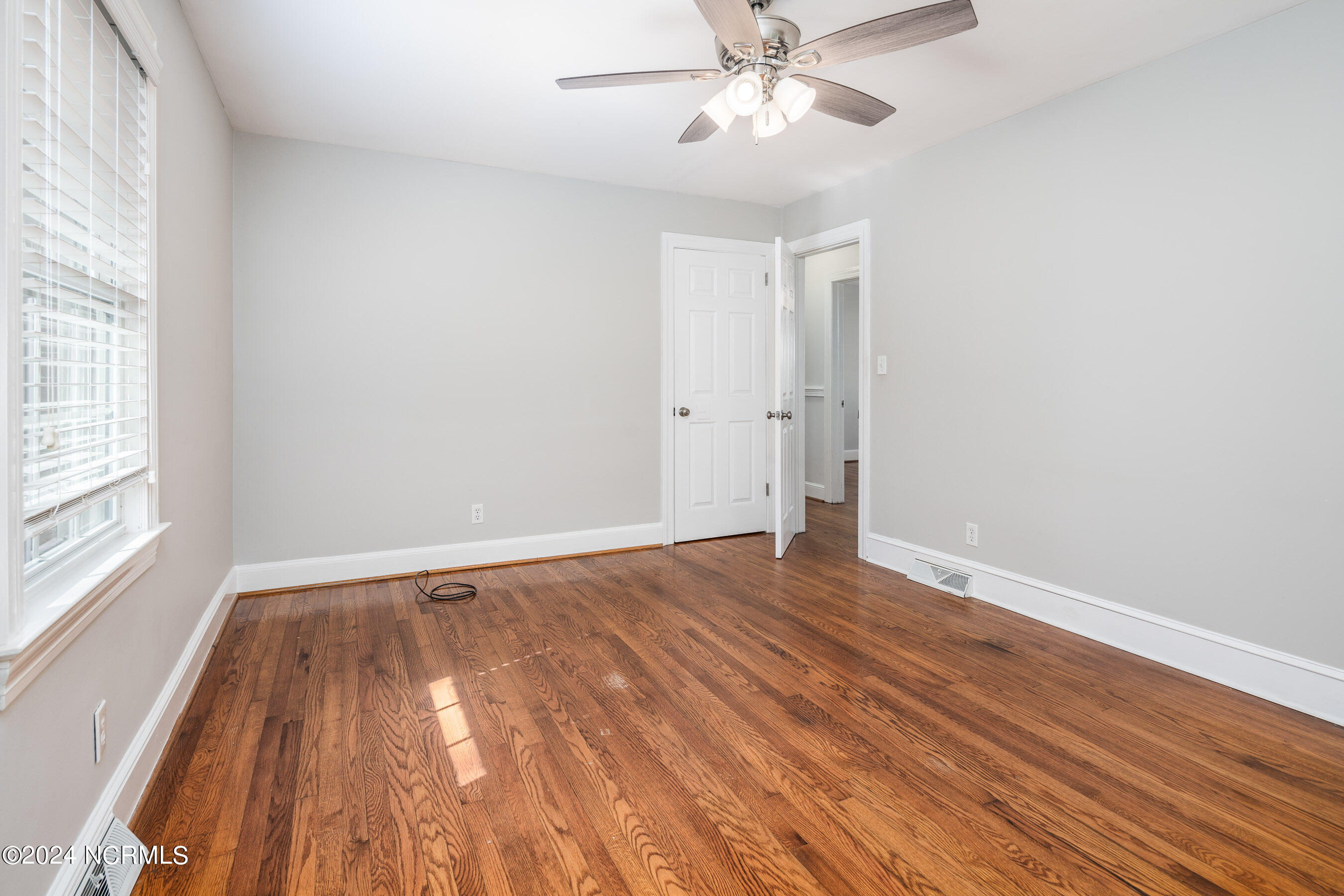 1503 E Wright Road