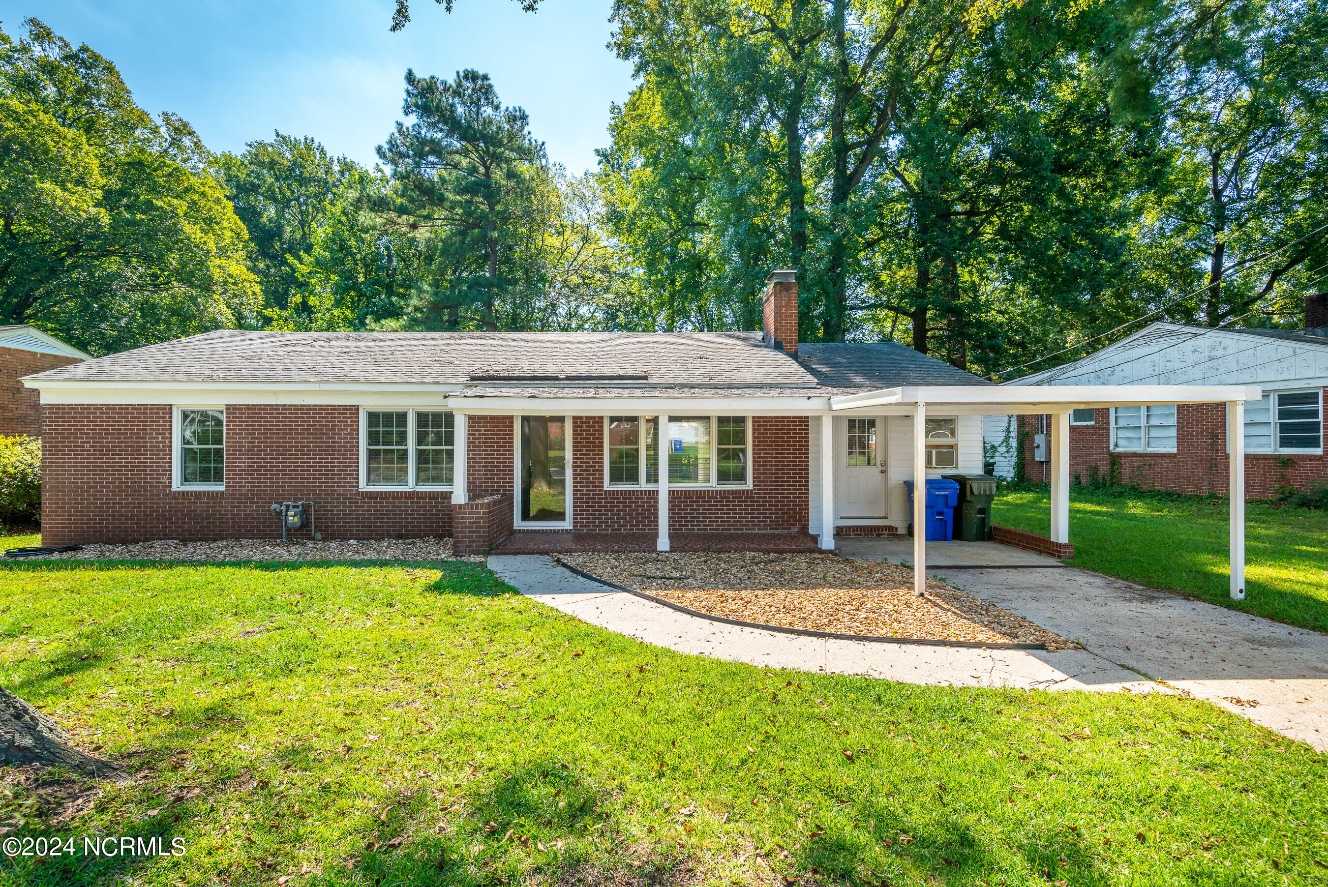 1503 E Wright Road