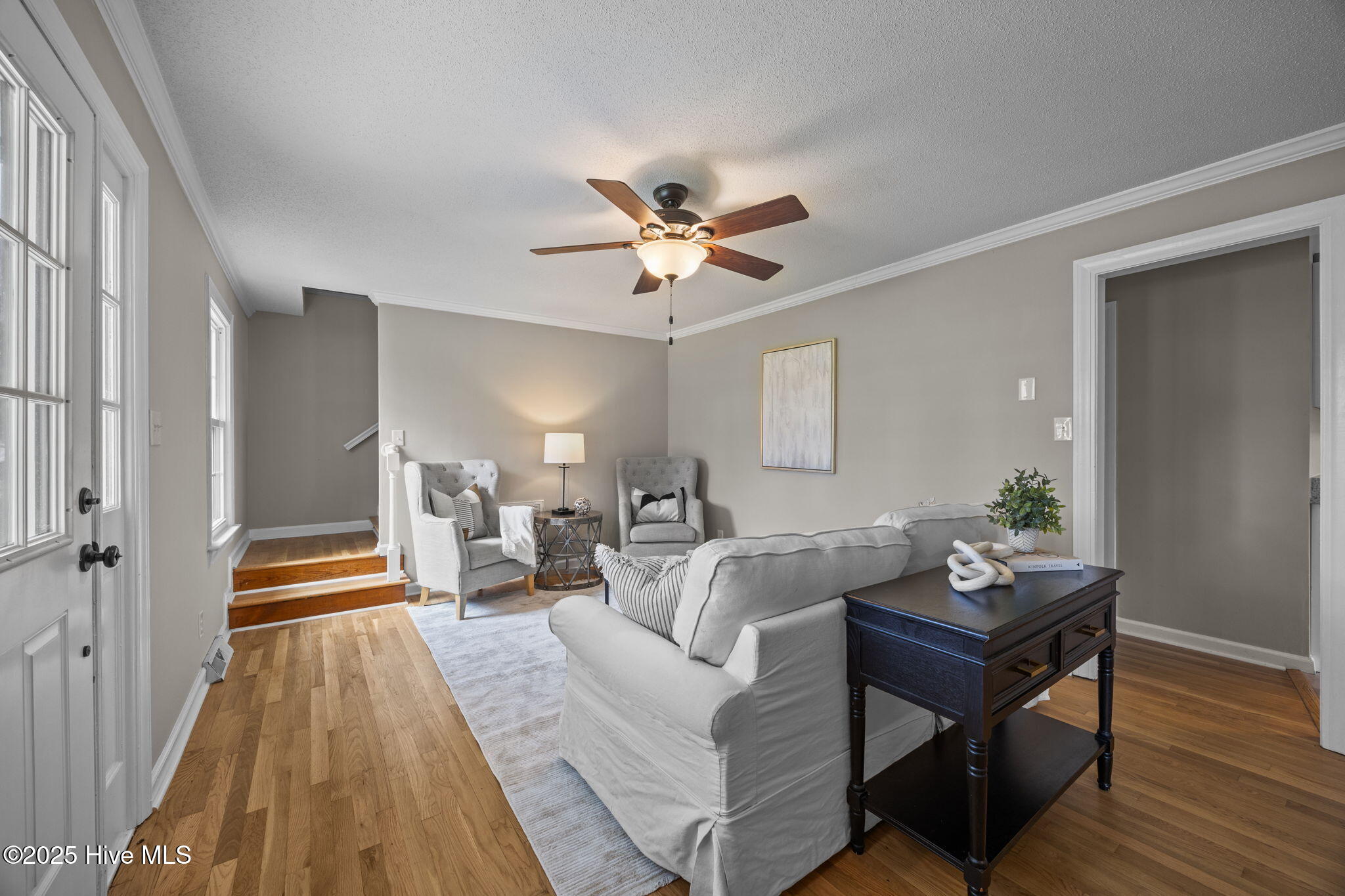 906 Isabella Avenue Ext