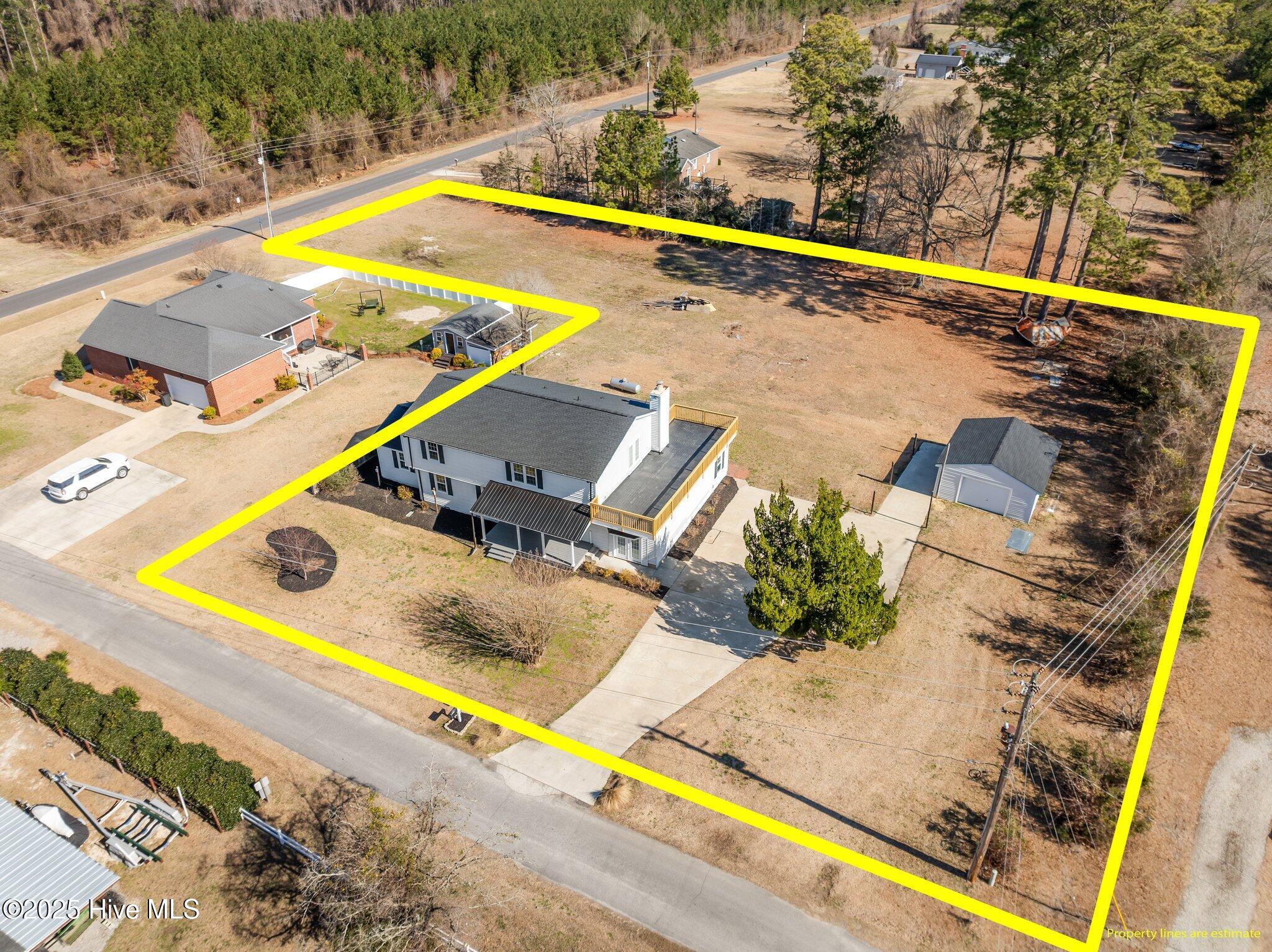 906 Isabella Avenue Ext