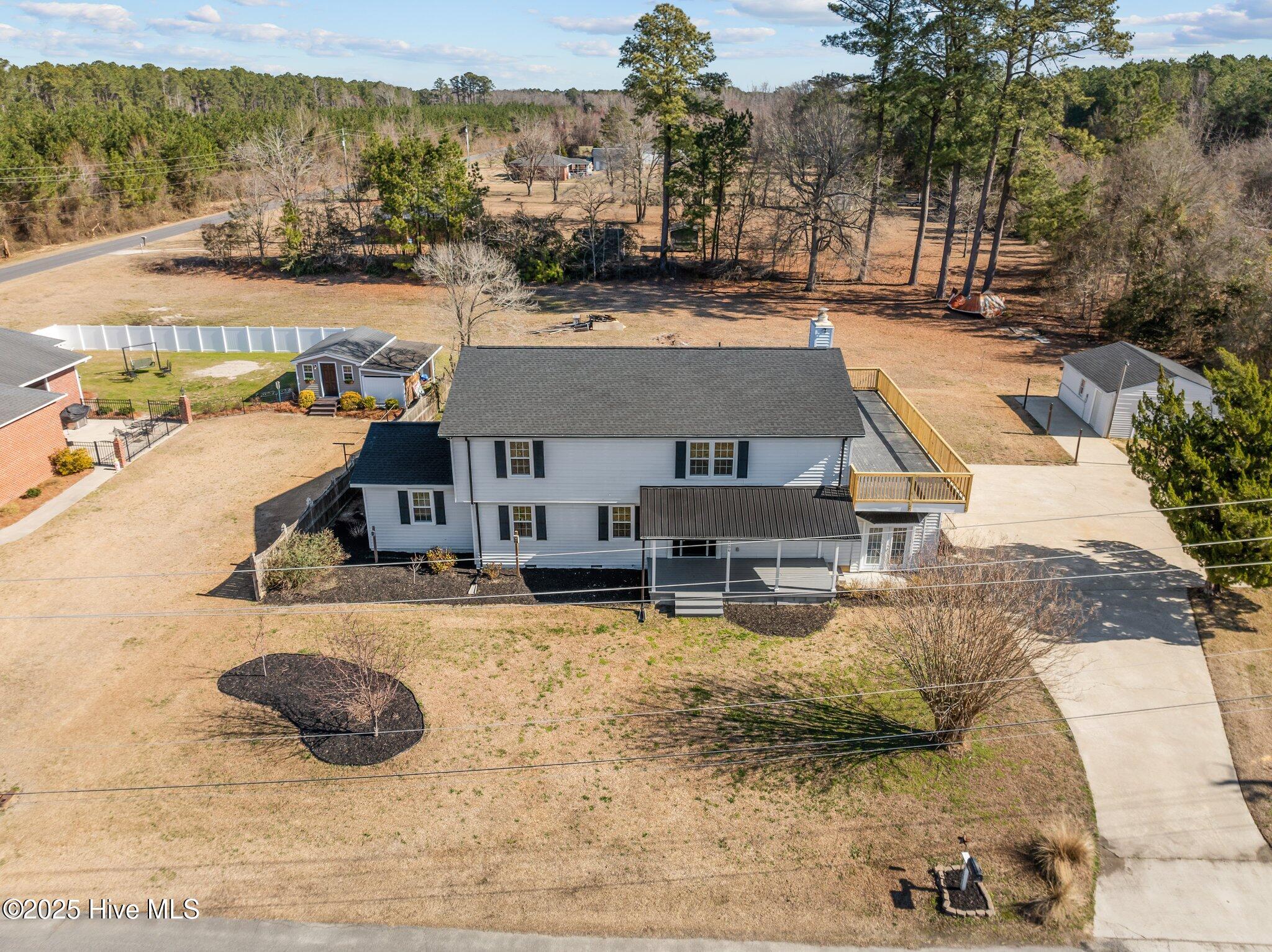 906 Isabella Avenue Ext