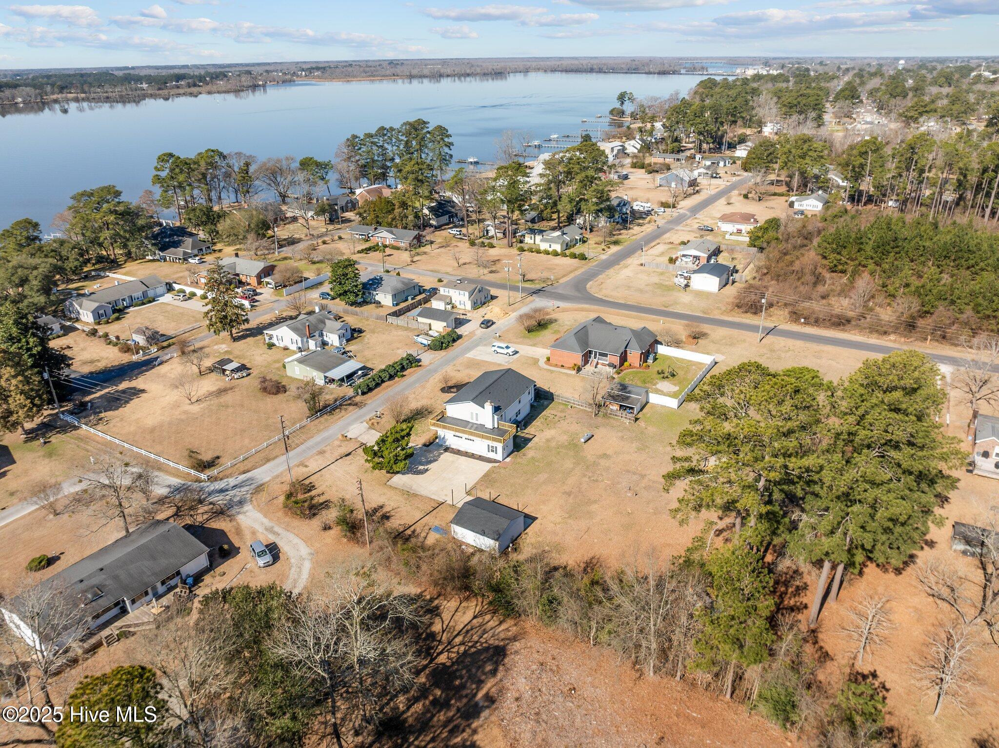 906 Isabella Avenue Ext