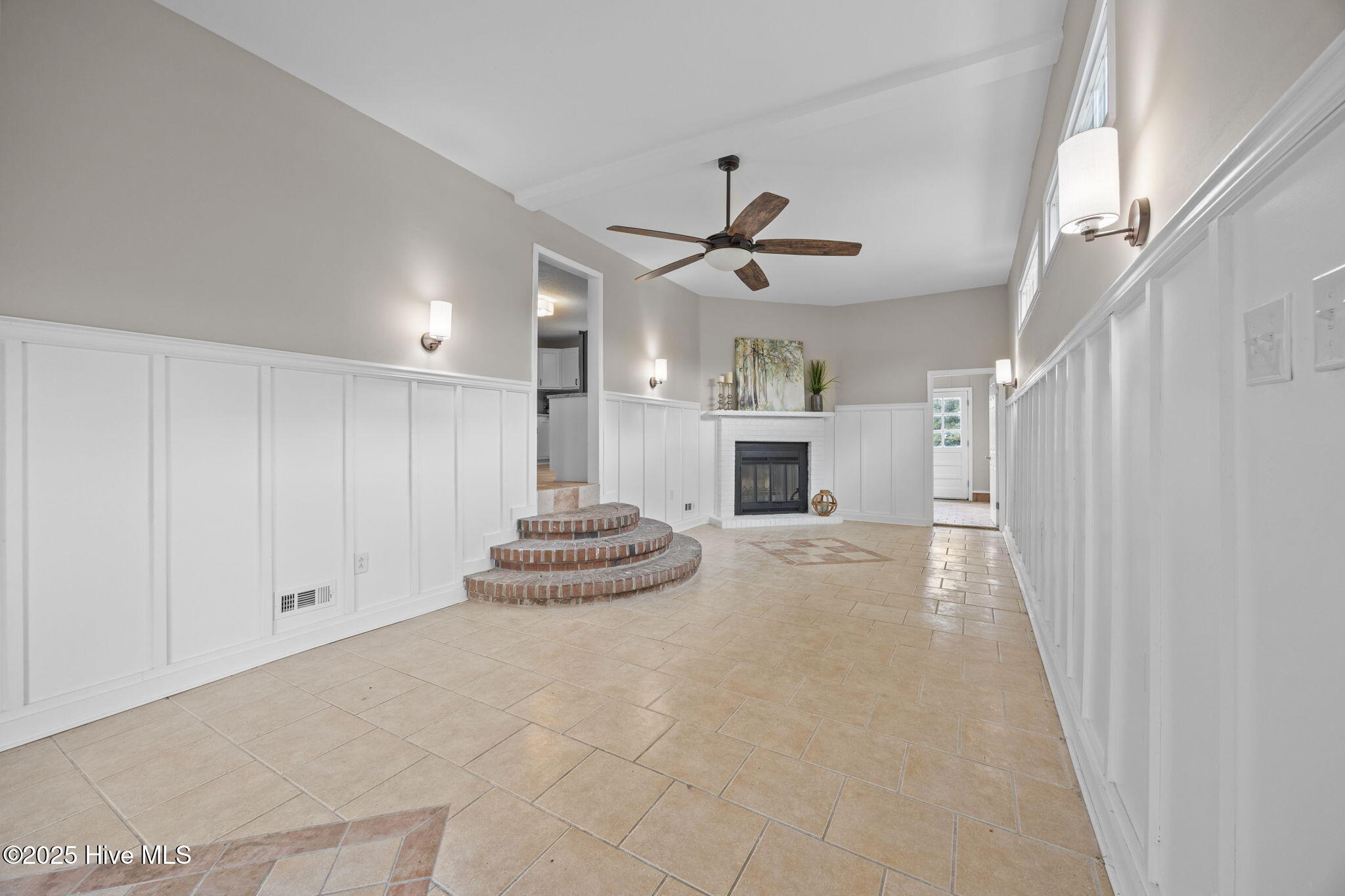 906 Isabella Avenue Ext