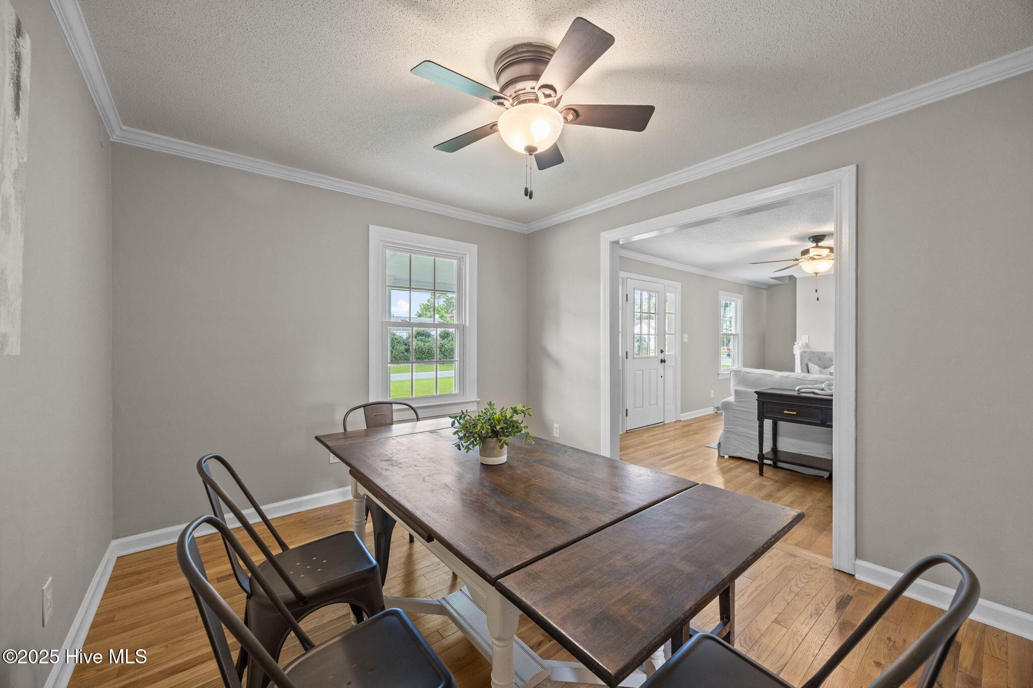 906 Isabella Avenue Ext