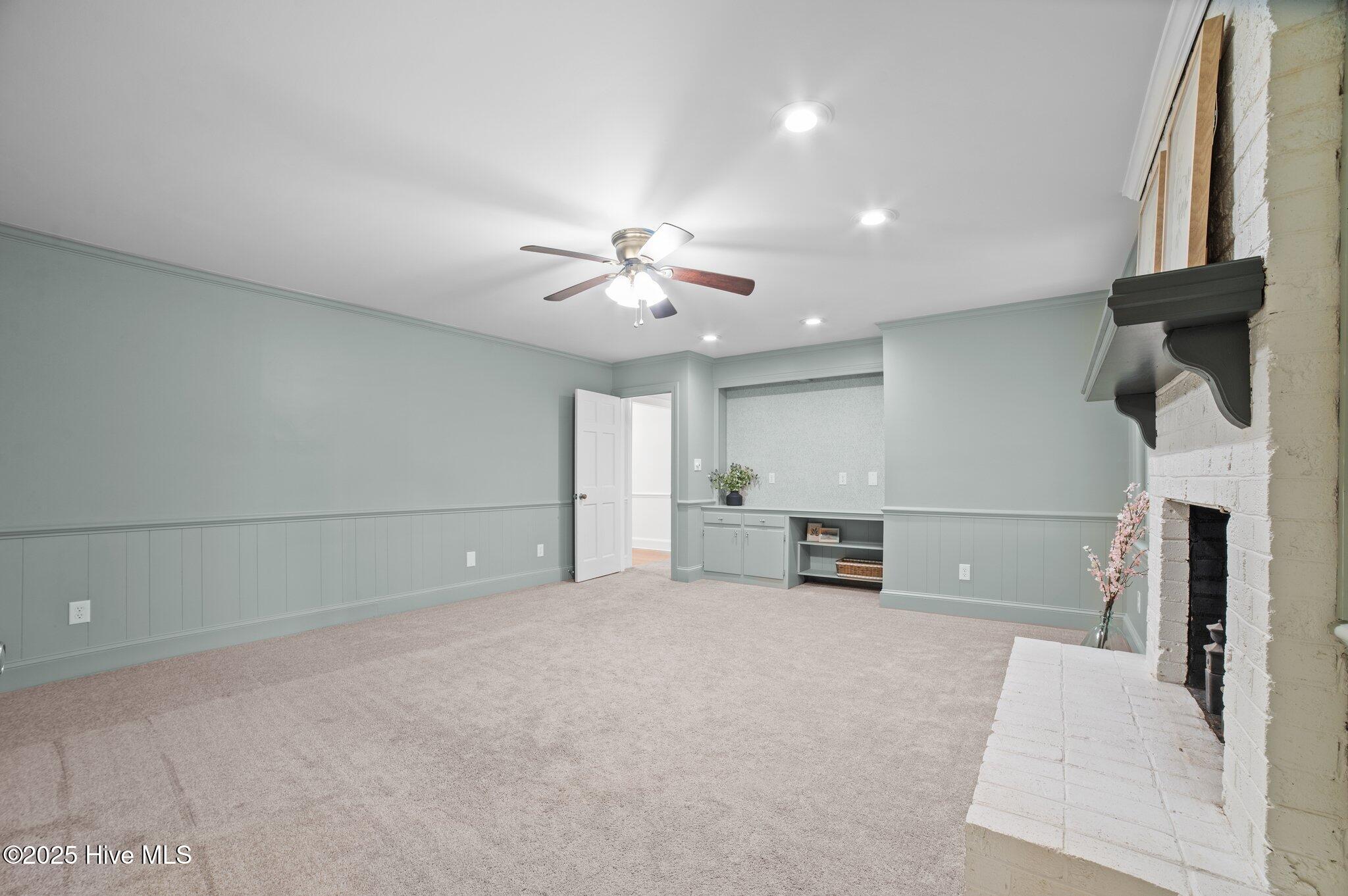 3303 Ellsworth Drive