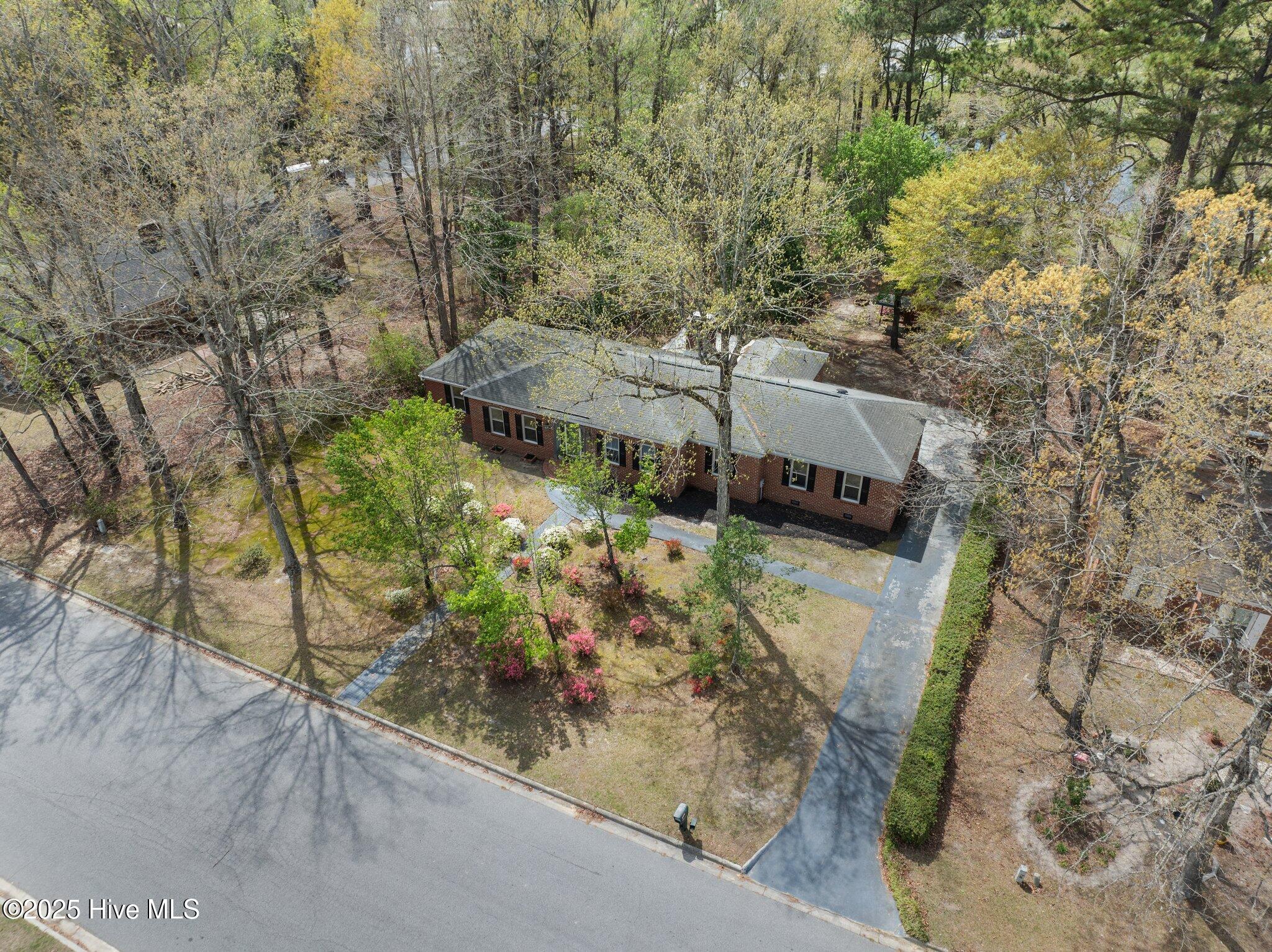 3303 Ellsworth Drive