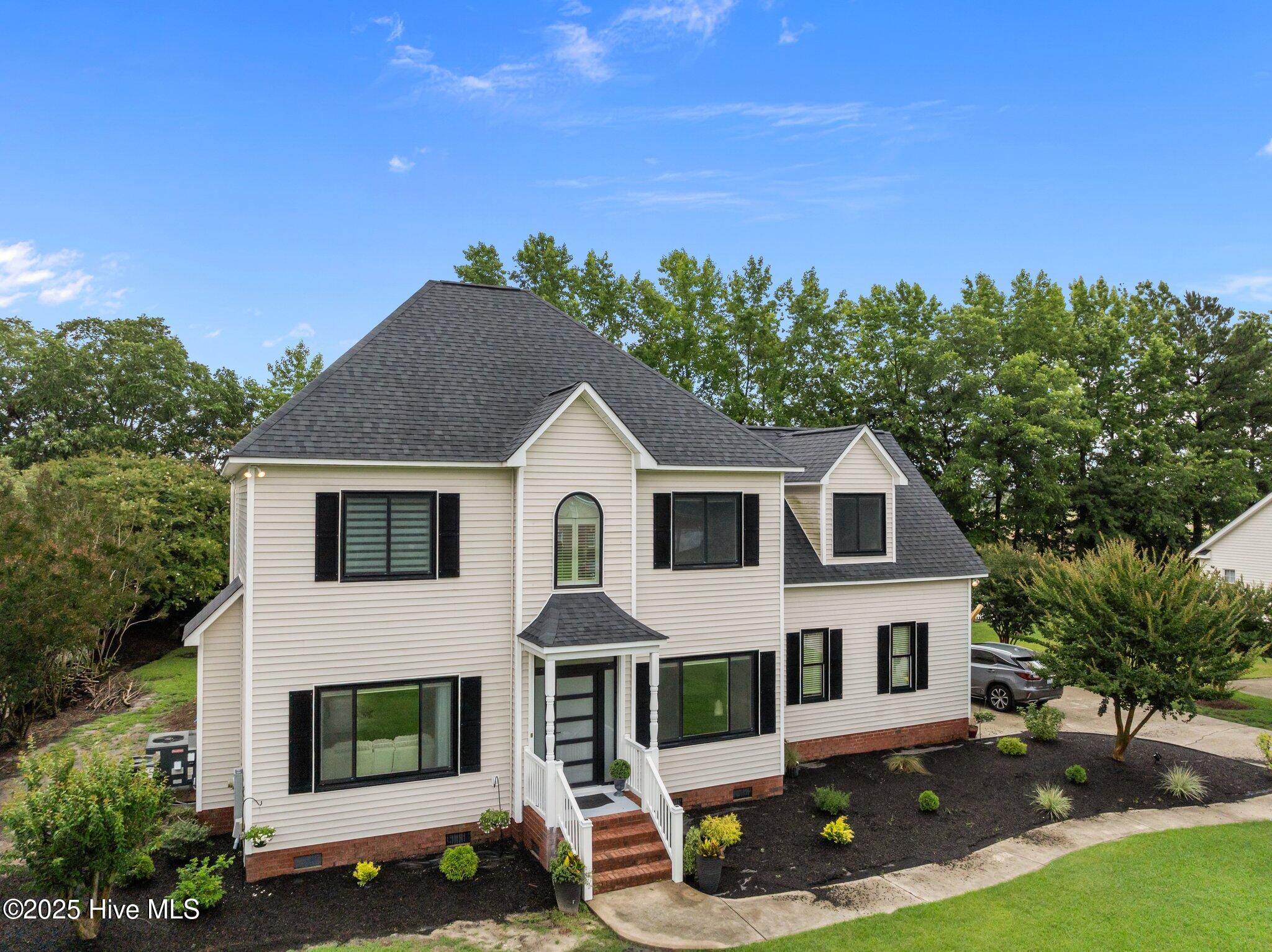 2221 Greaves Court