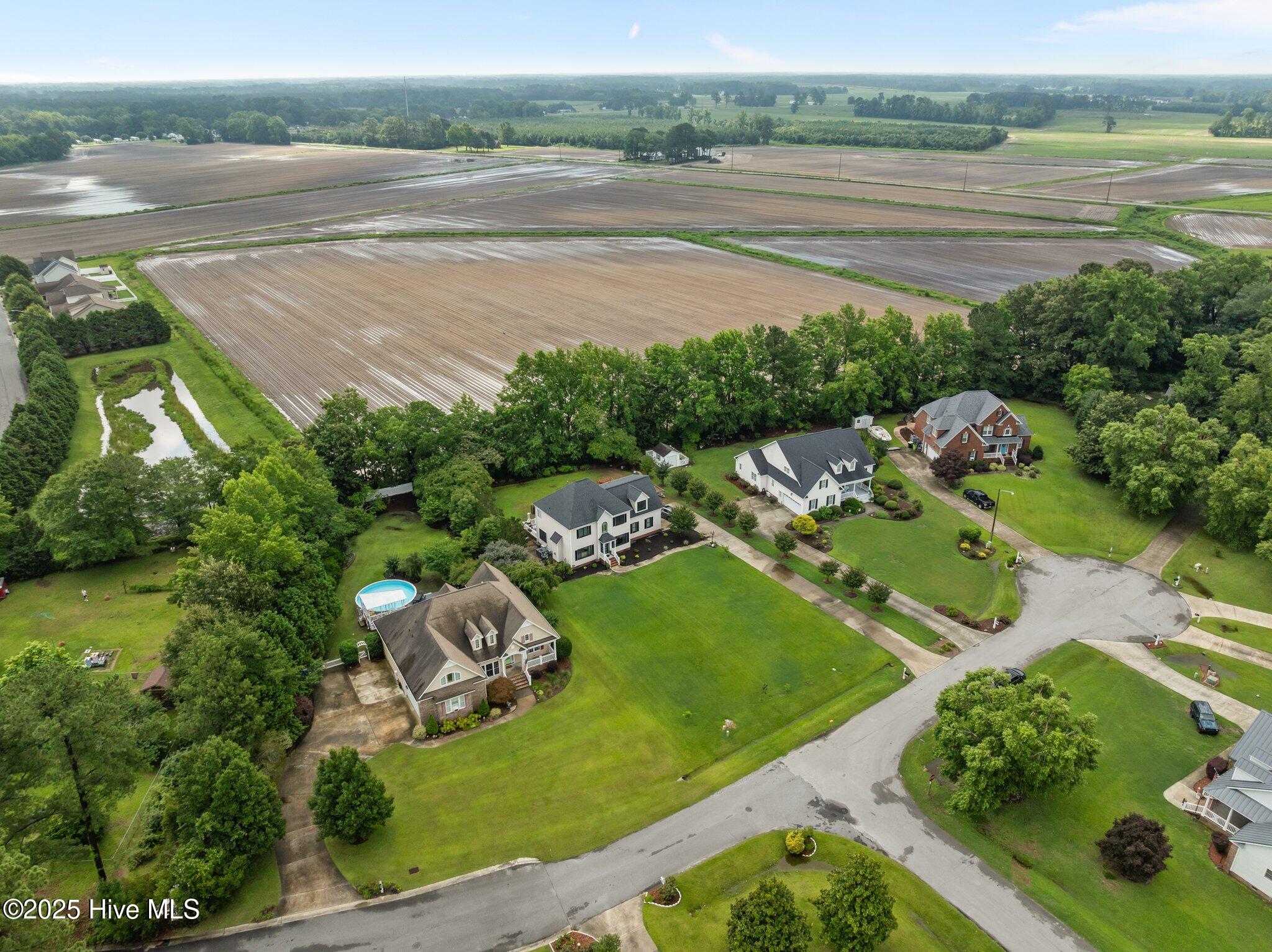 2221 Greaves Court