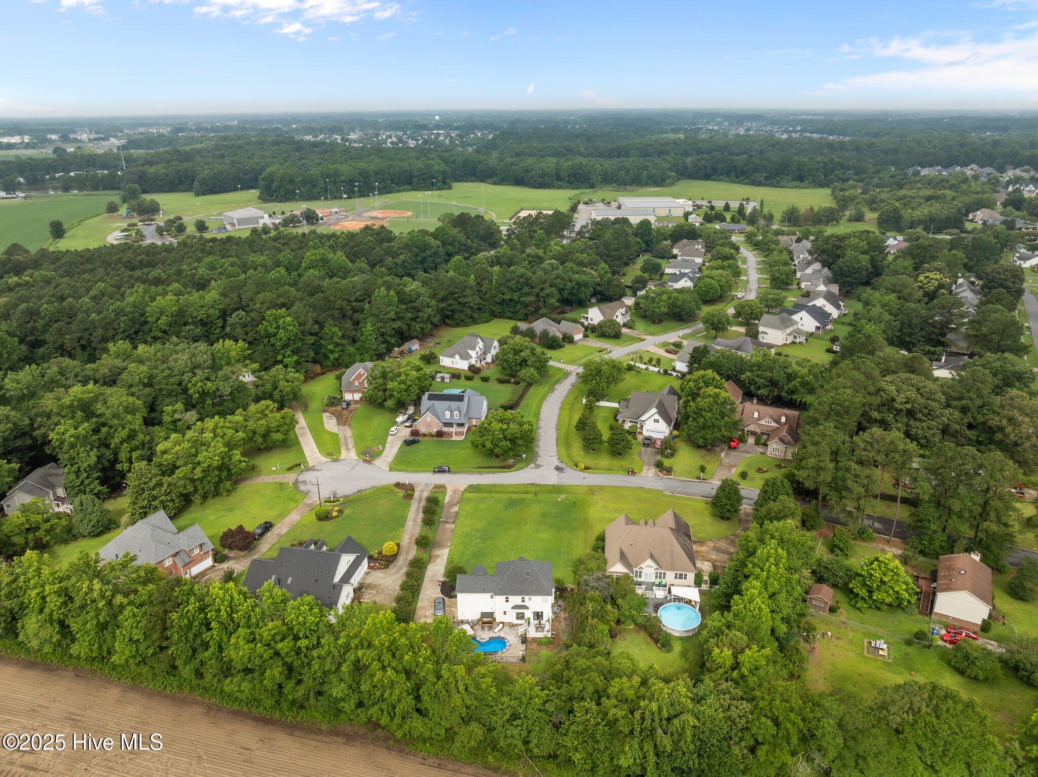 2221 Greaves Court