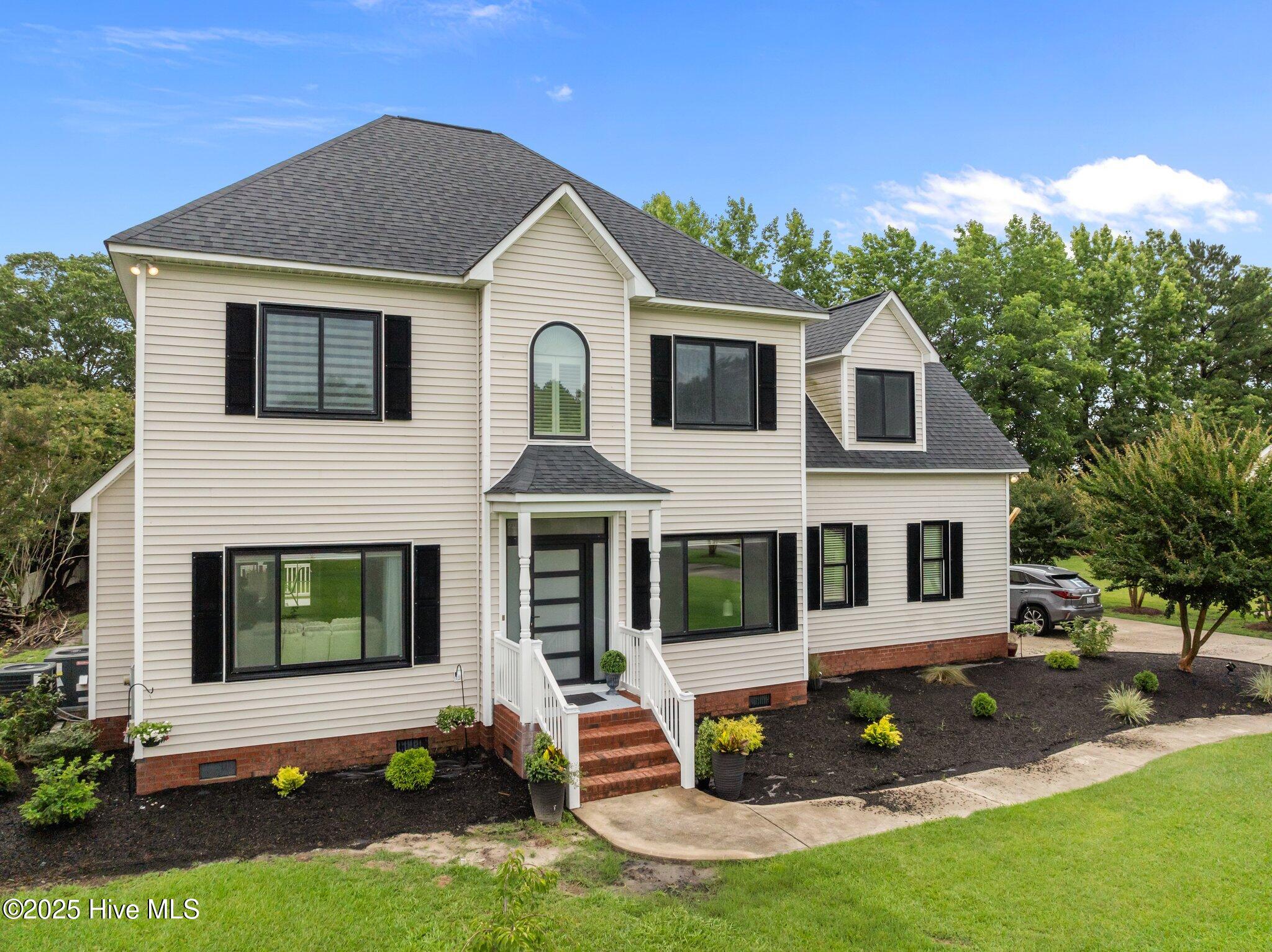 2221 Greaves Court