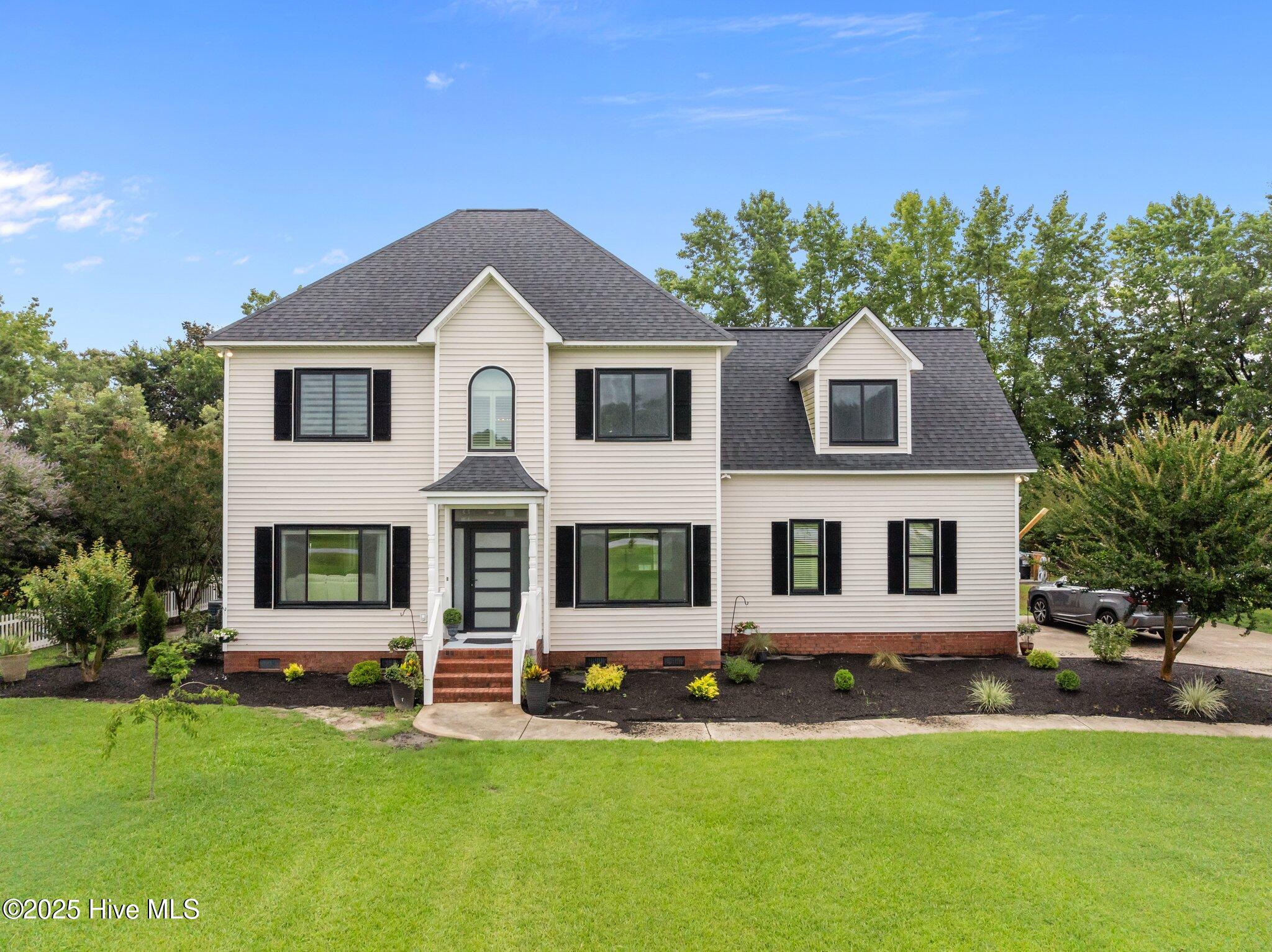 2221 Greaves Court