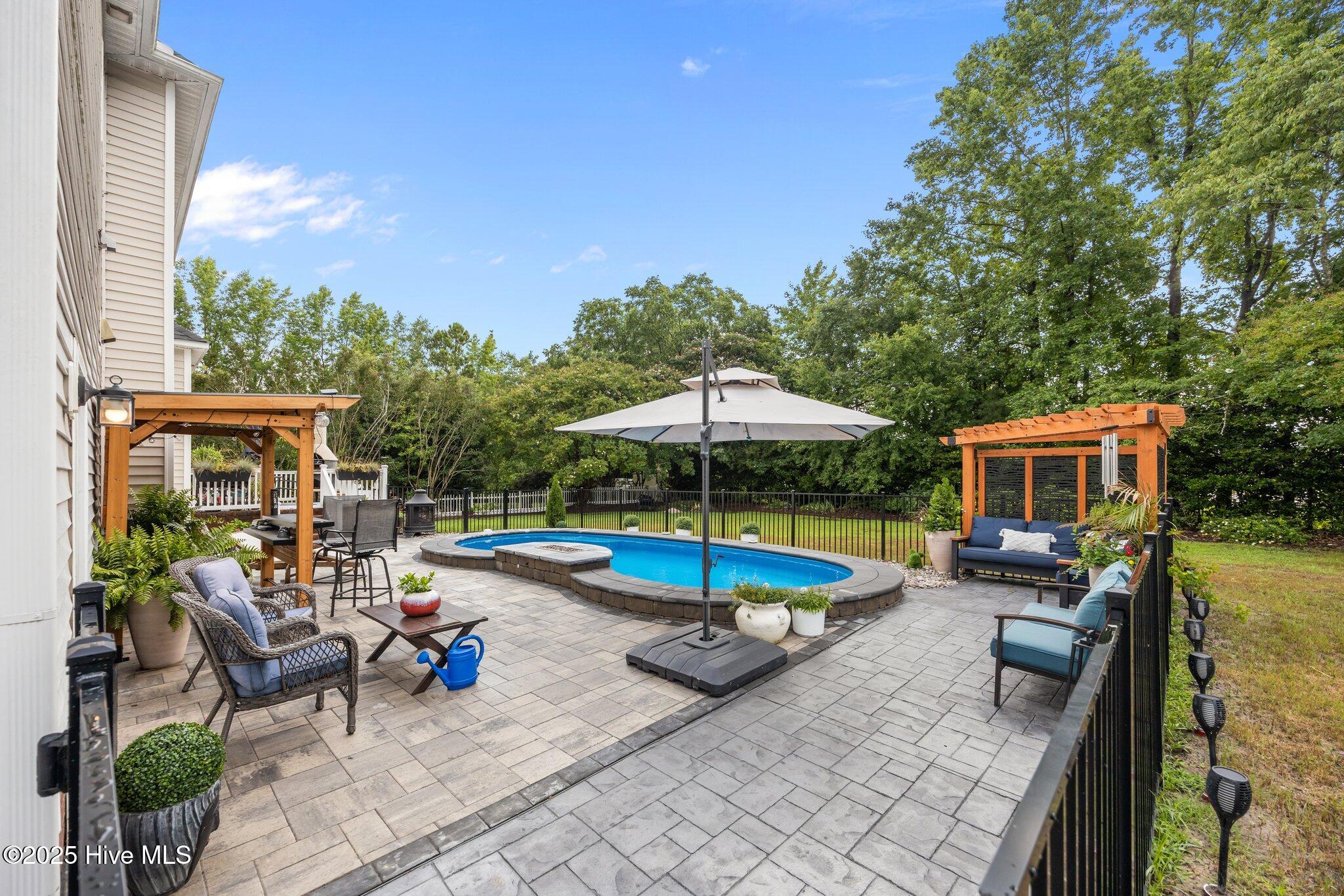2221 Greaves Court