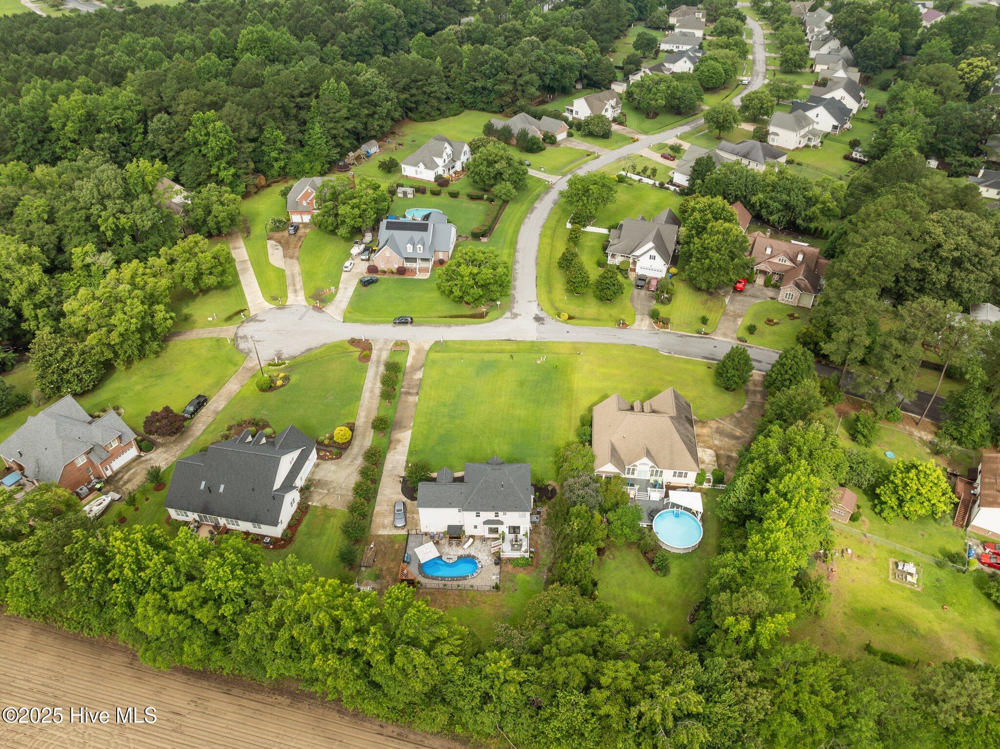 2221 Greaves Court