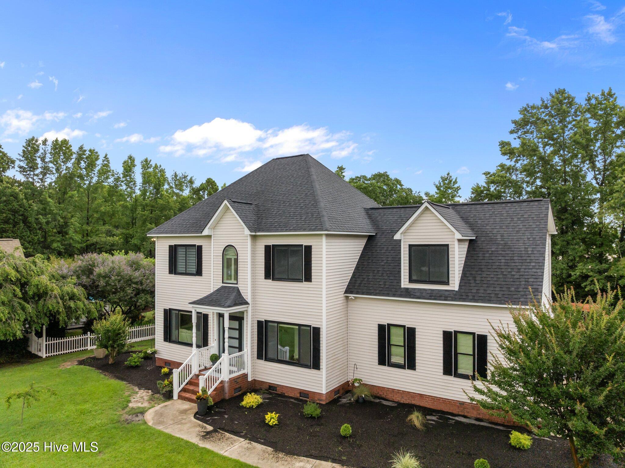 2221 Greaves Court