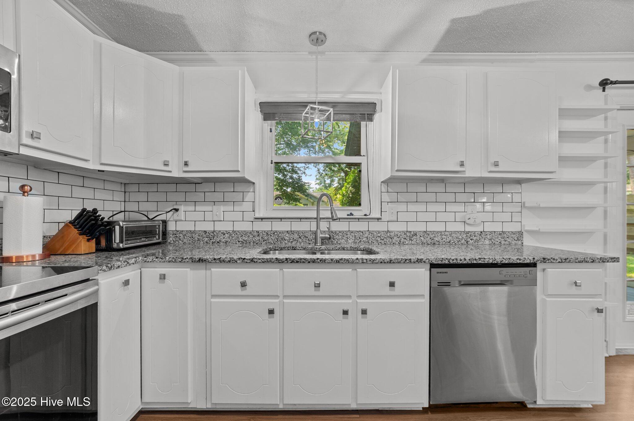 208 Greenwood Drive
