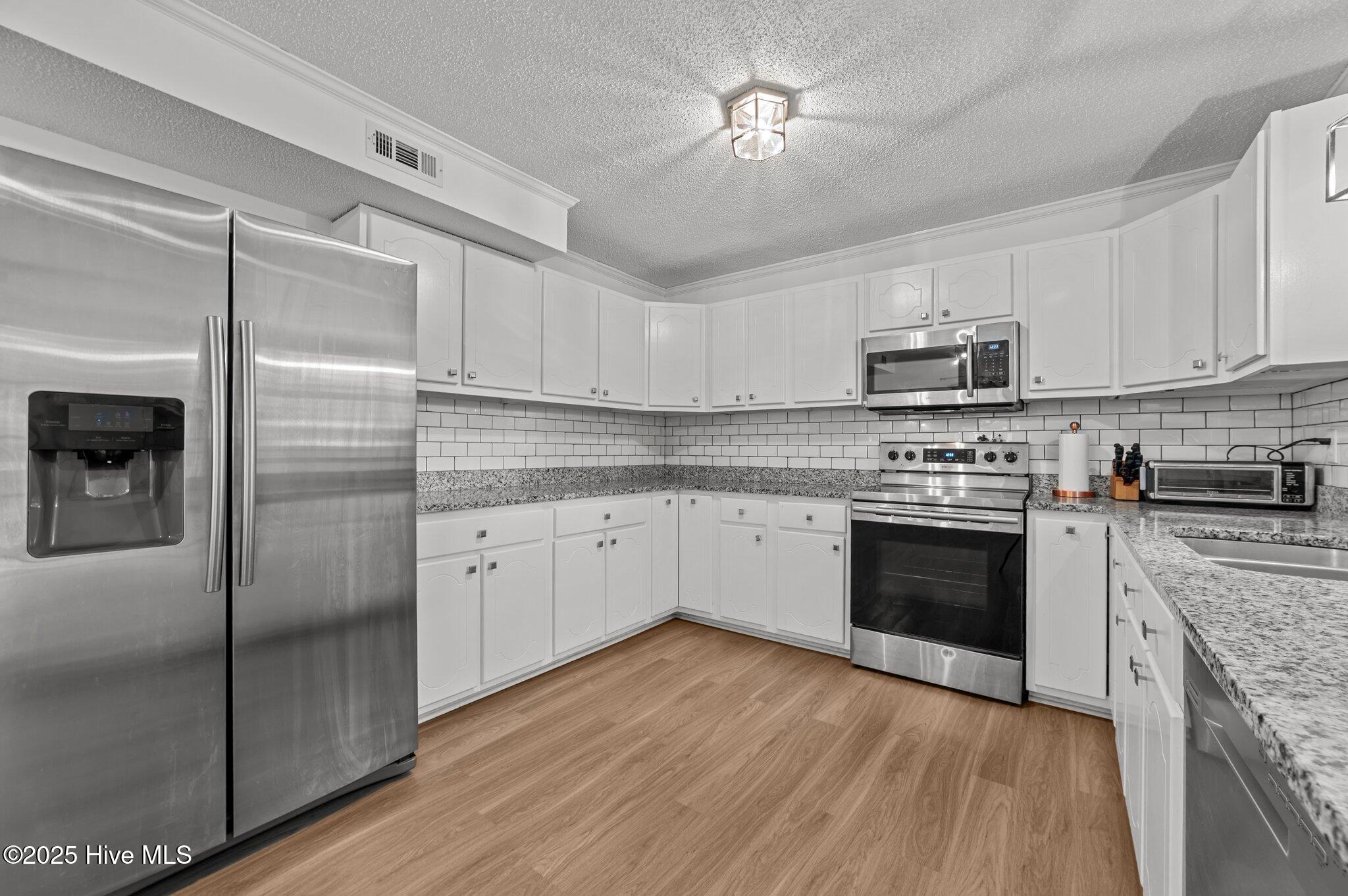 208 Greenwood Drive