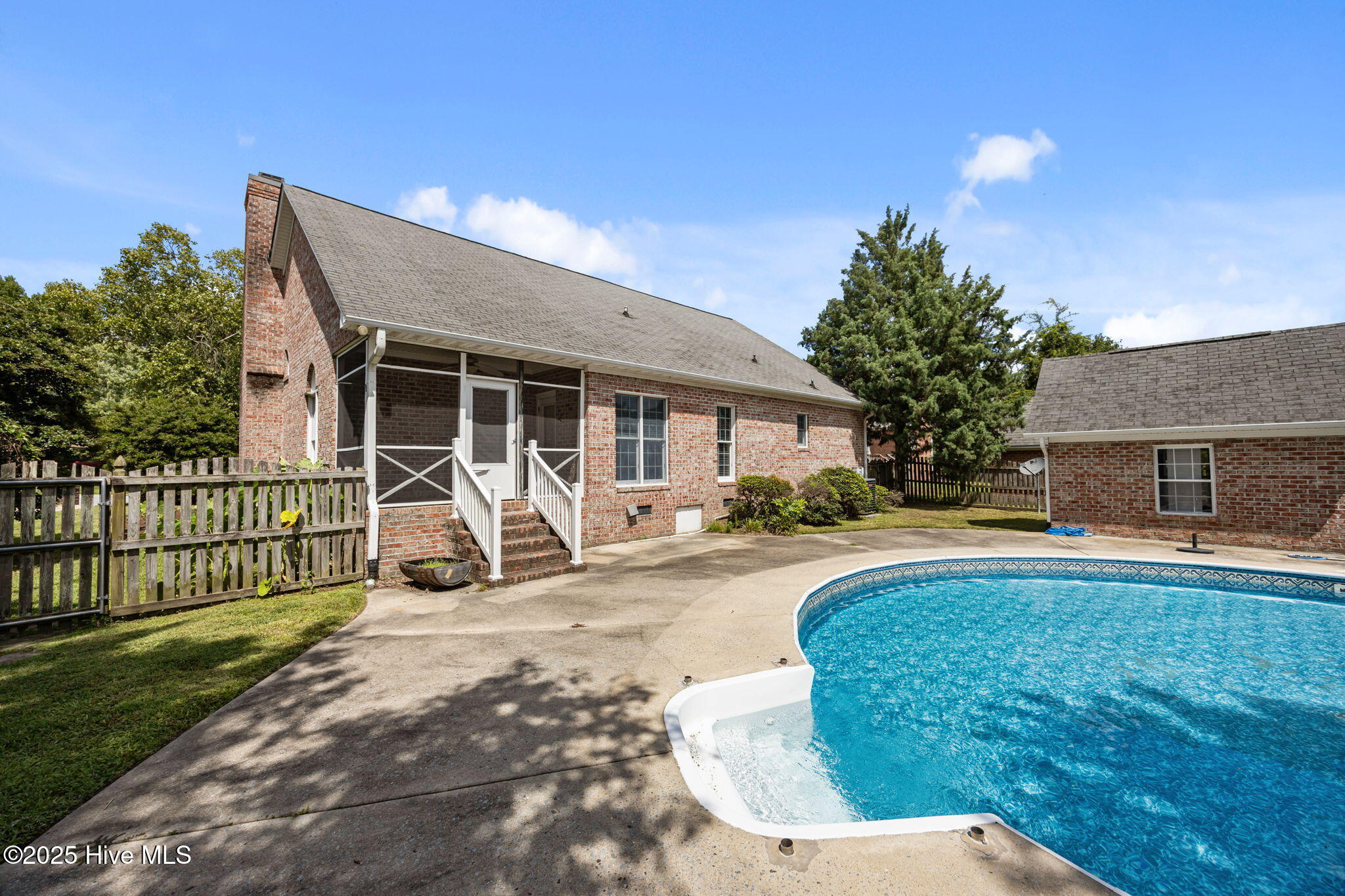 3313 Edwards Court