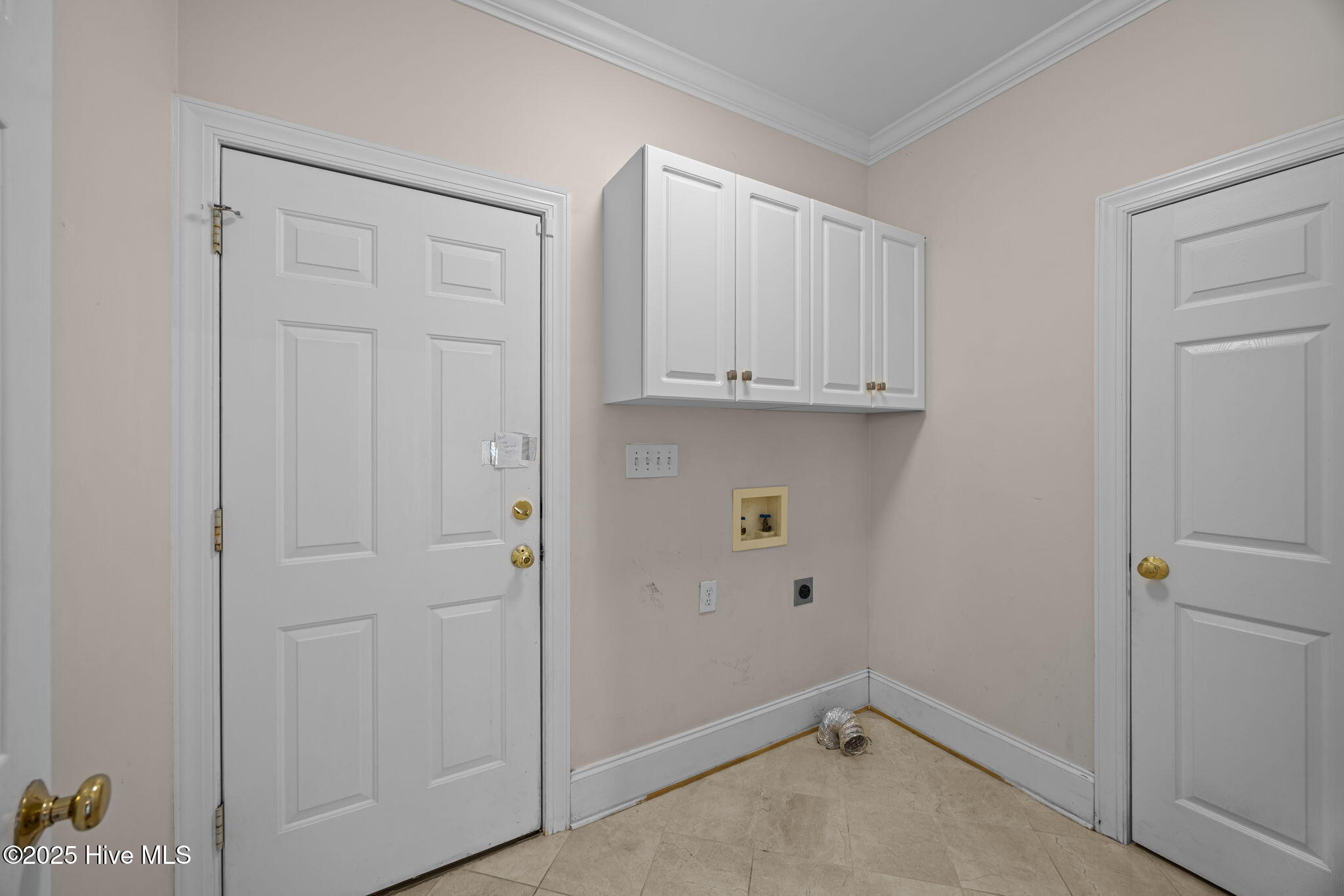 3313 Edwards Court