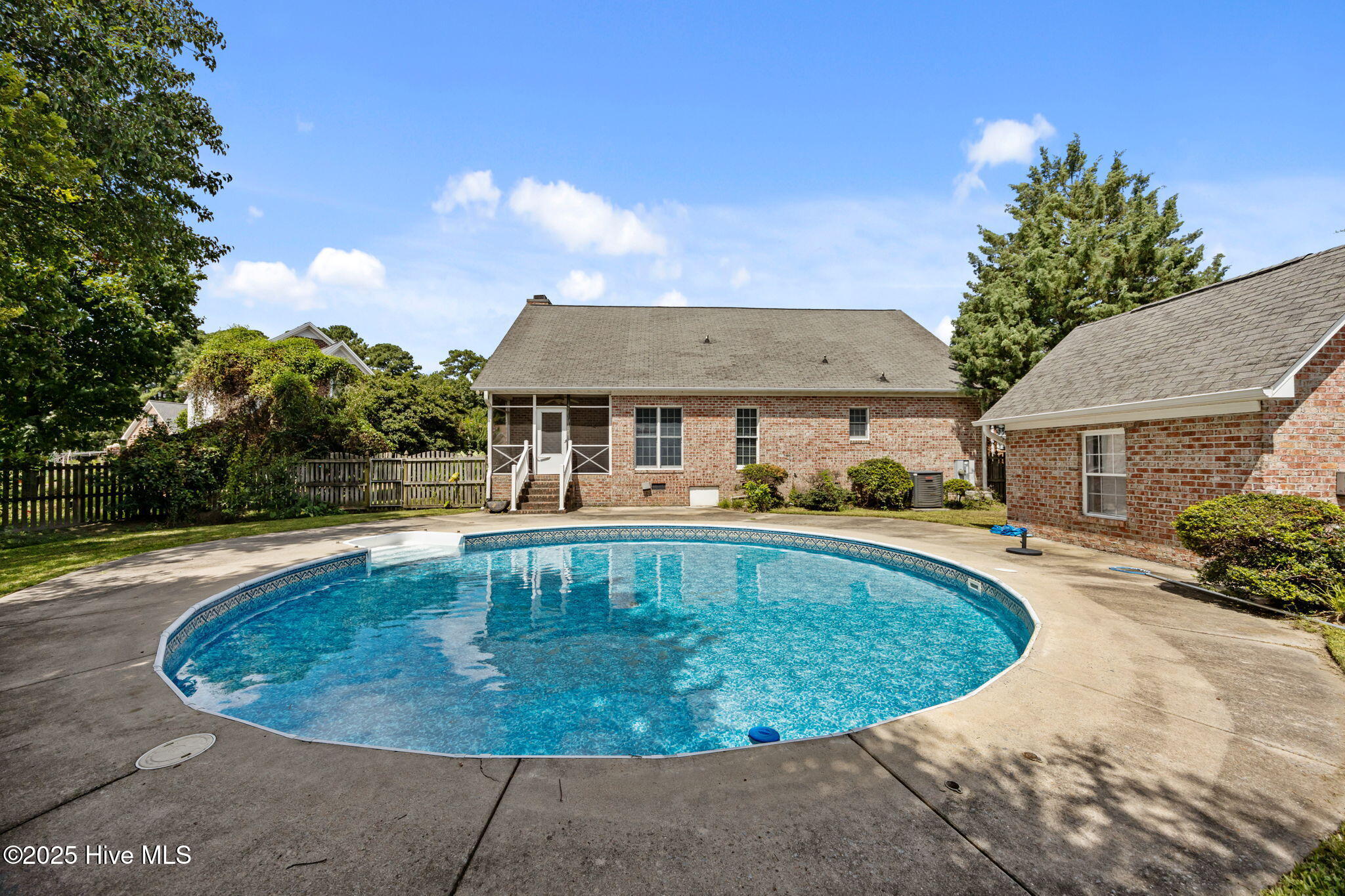 3313 Edwards Court