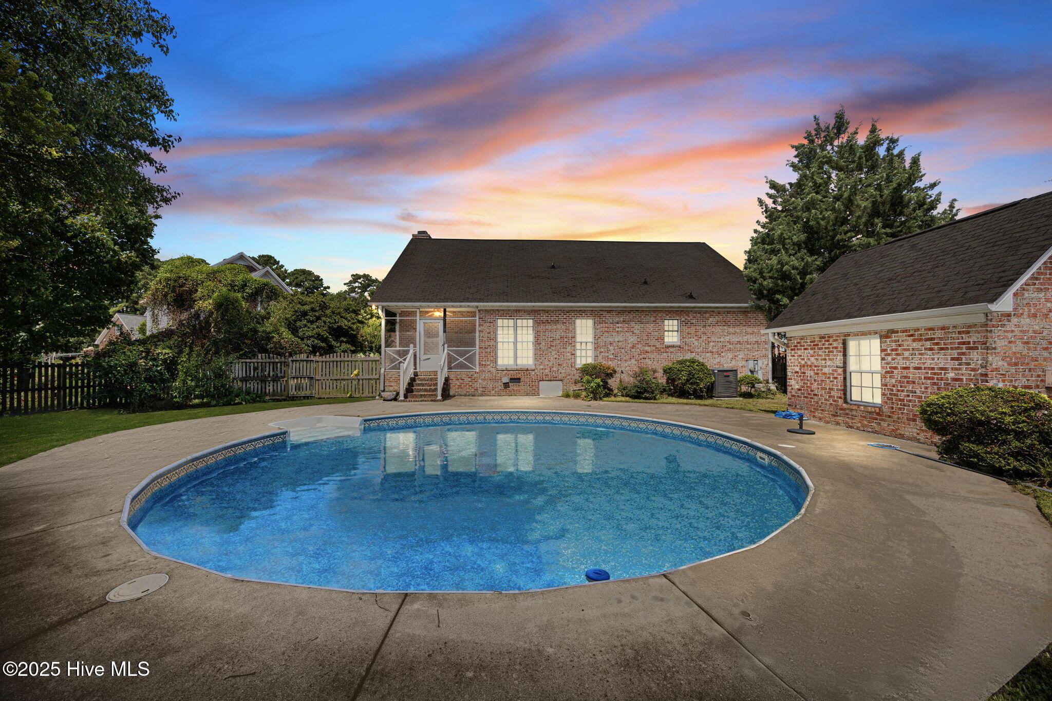 3313 Edwards Court