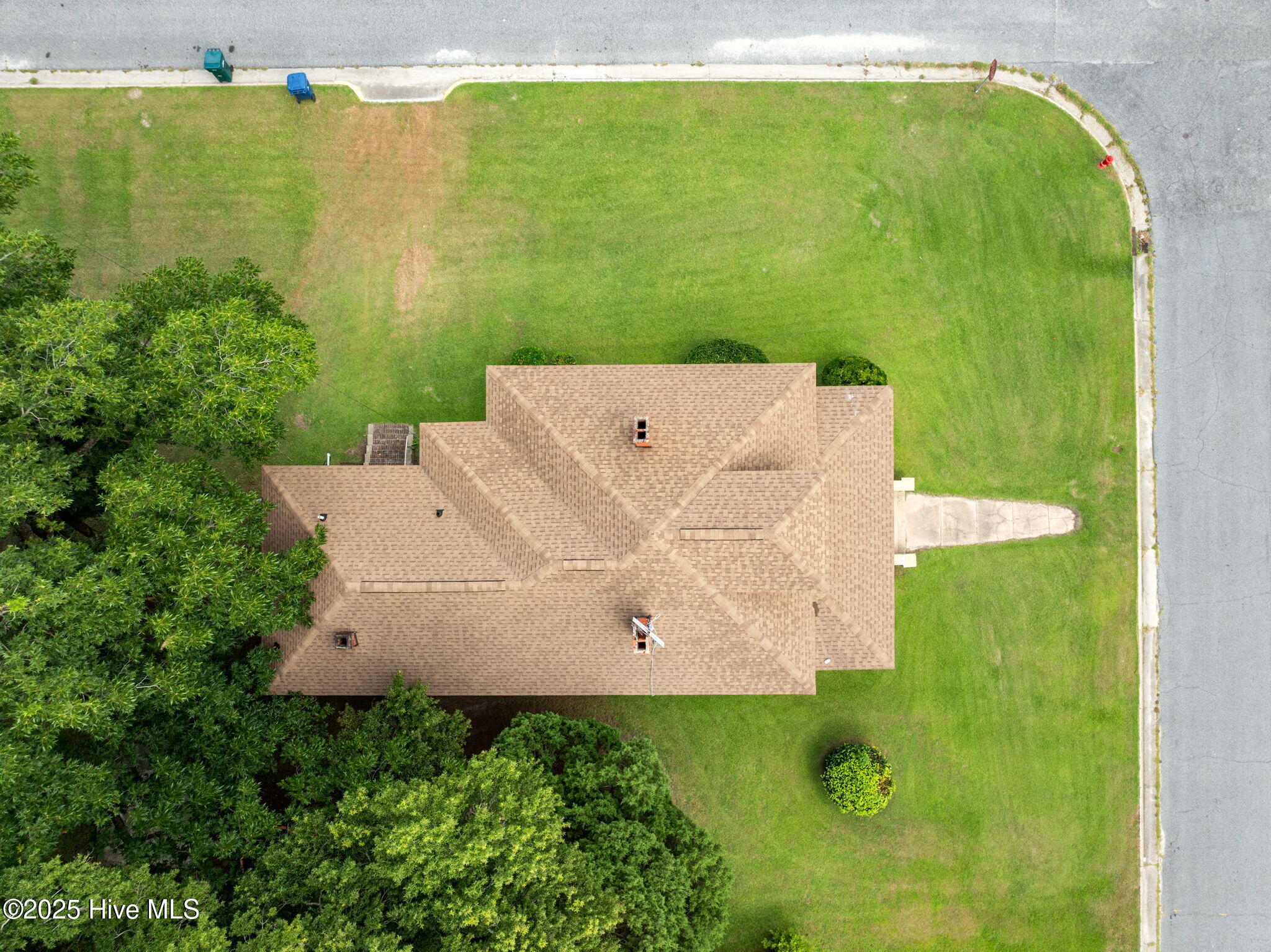 820 E 4th Street