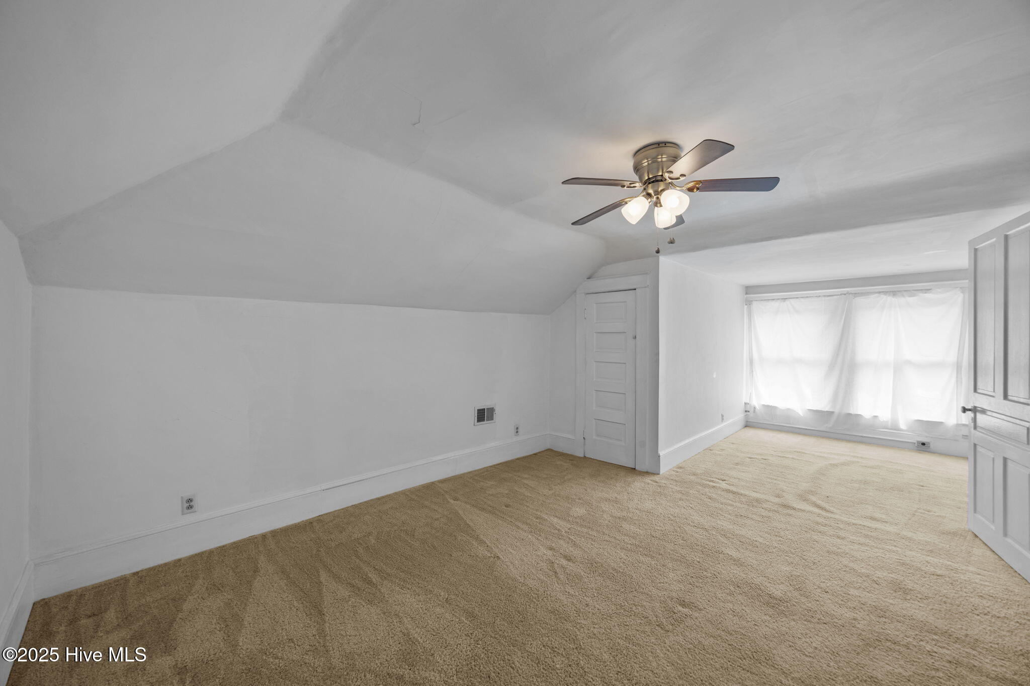 820 E 4th Street