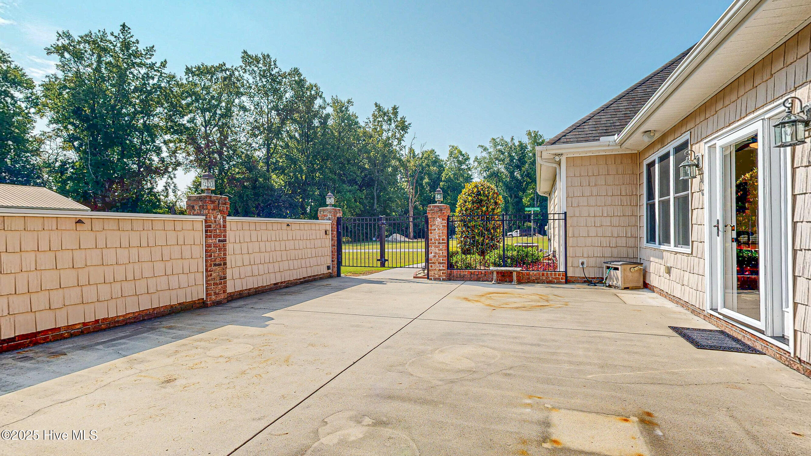 2361 Lt Hardee Road