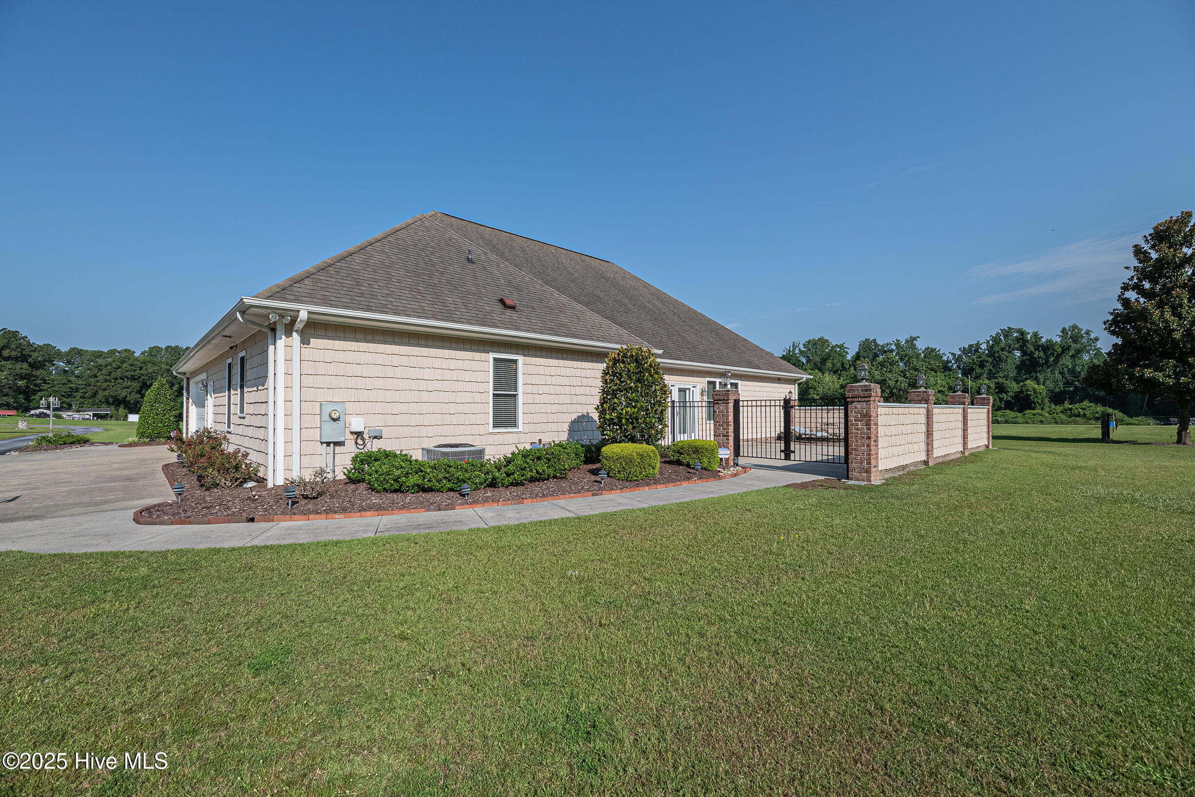 2361 Lt Hardee Road