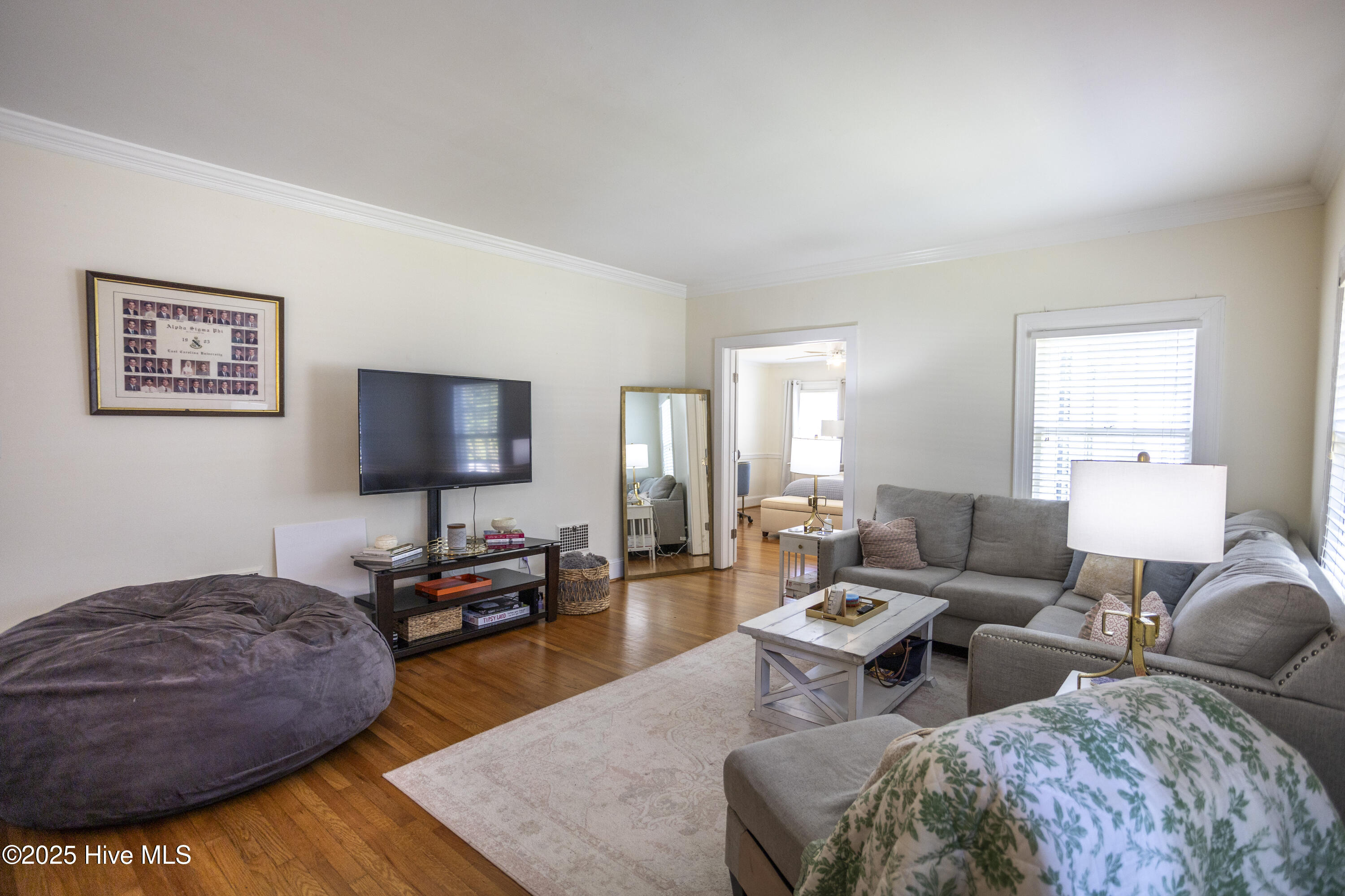 606 S Elm Street
