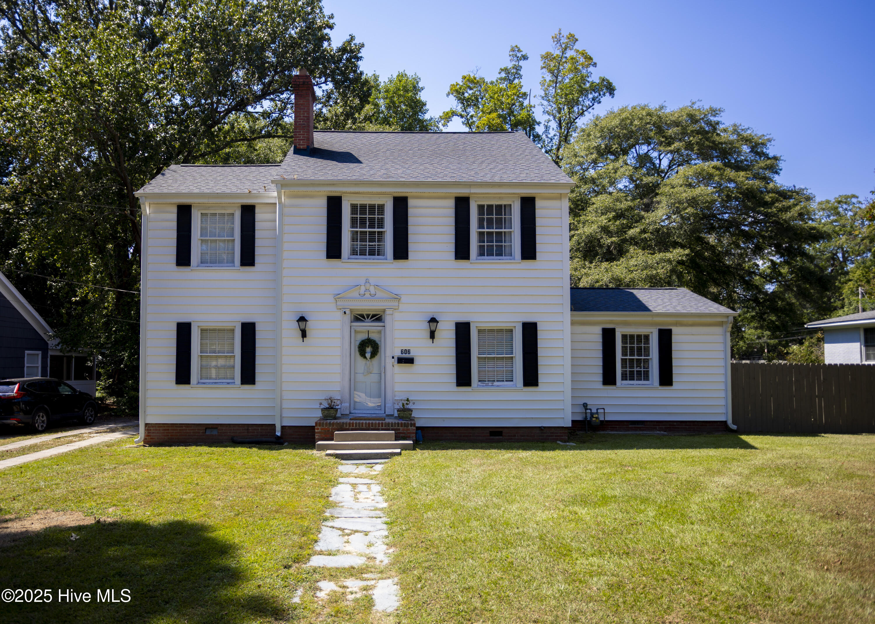 606 S Elm Street
