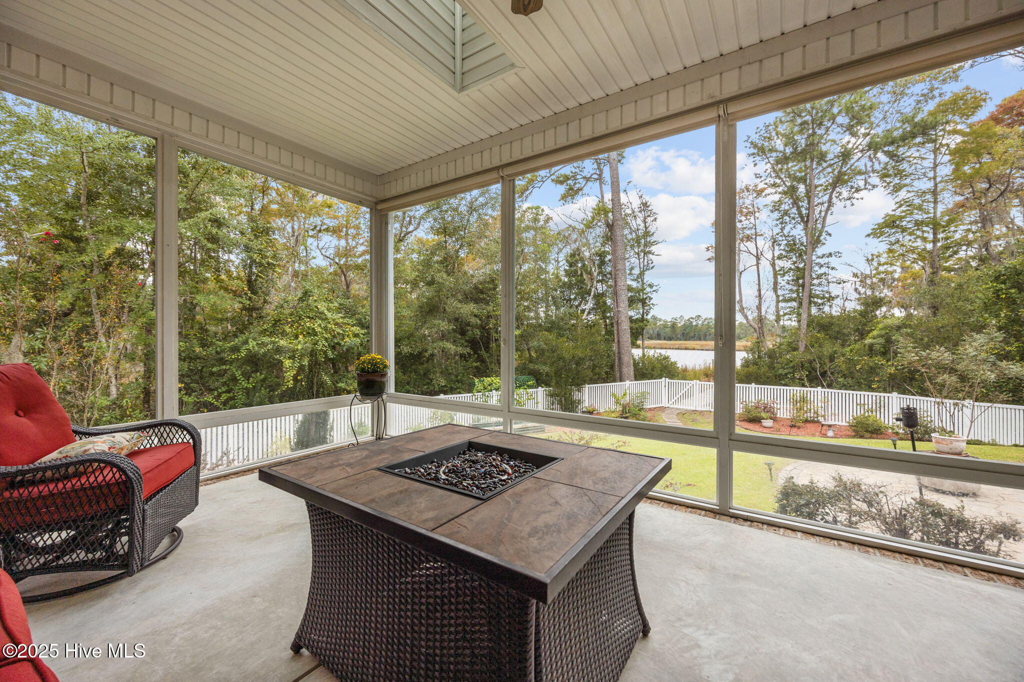 3339 Lee Landing Road