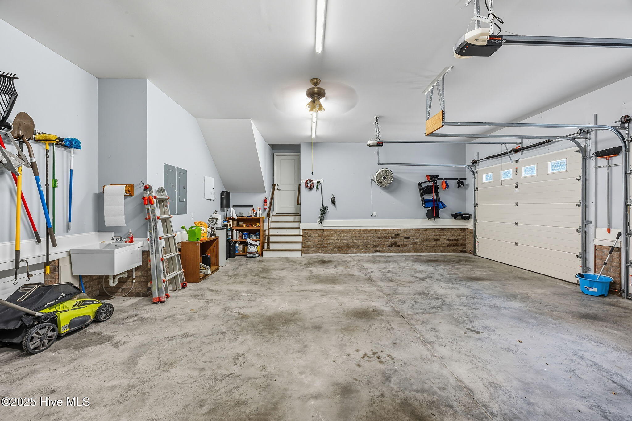 3339 Lee Landing Road