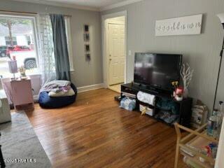 104 S Woodlawn Avenue