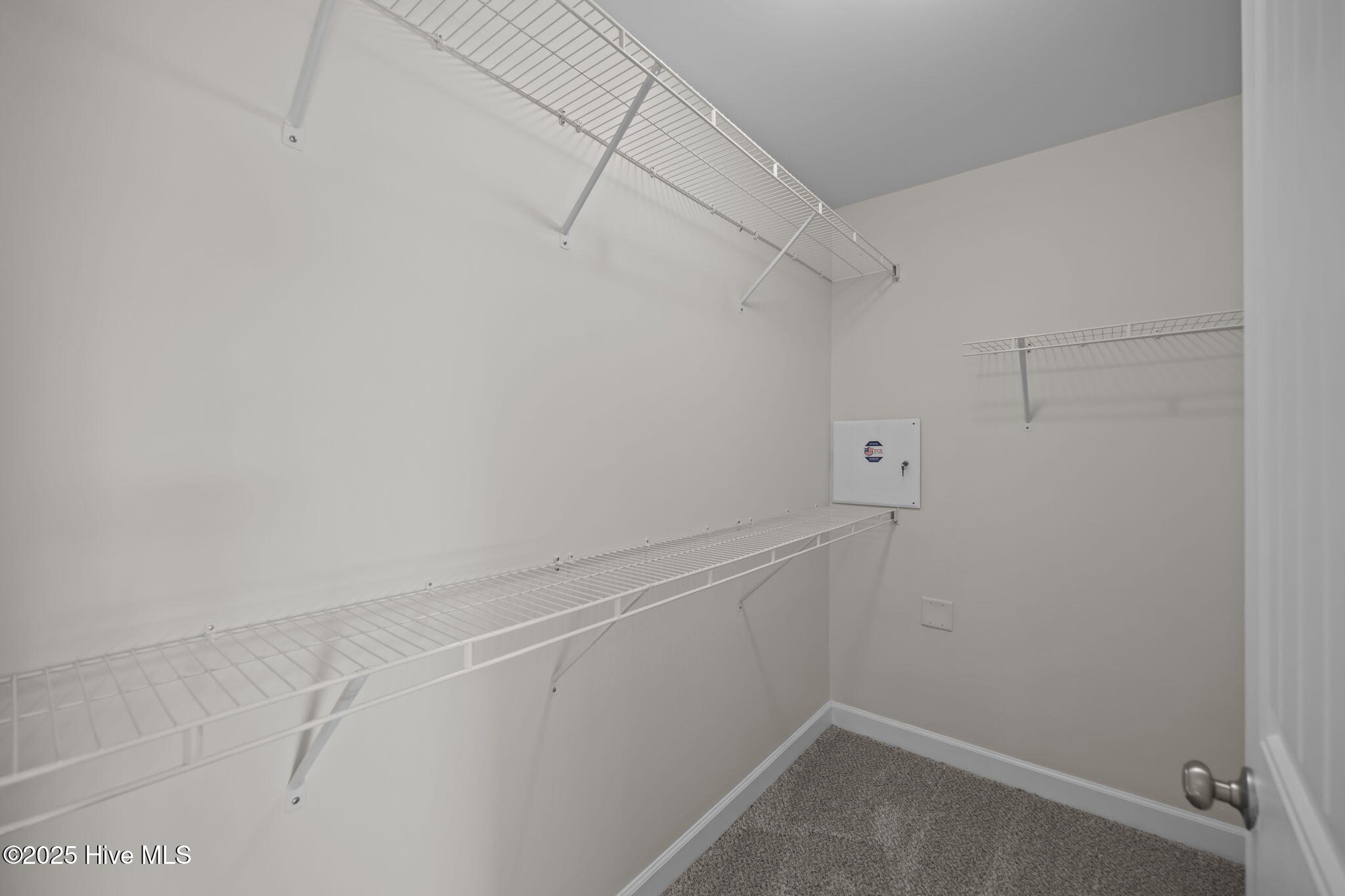 1305 Presidio Lane
