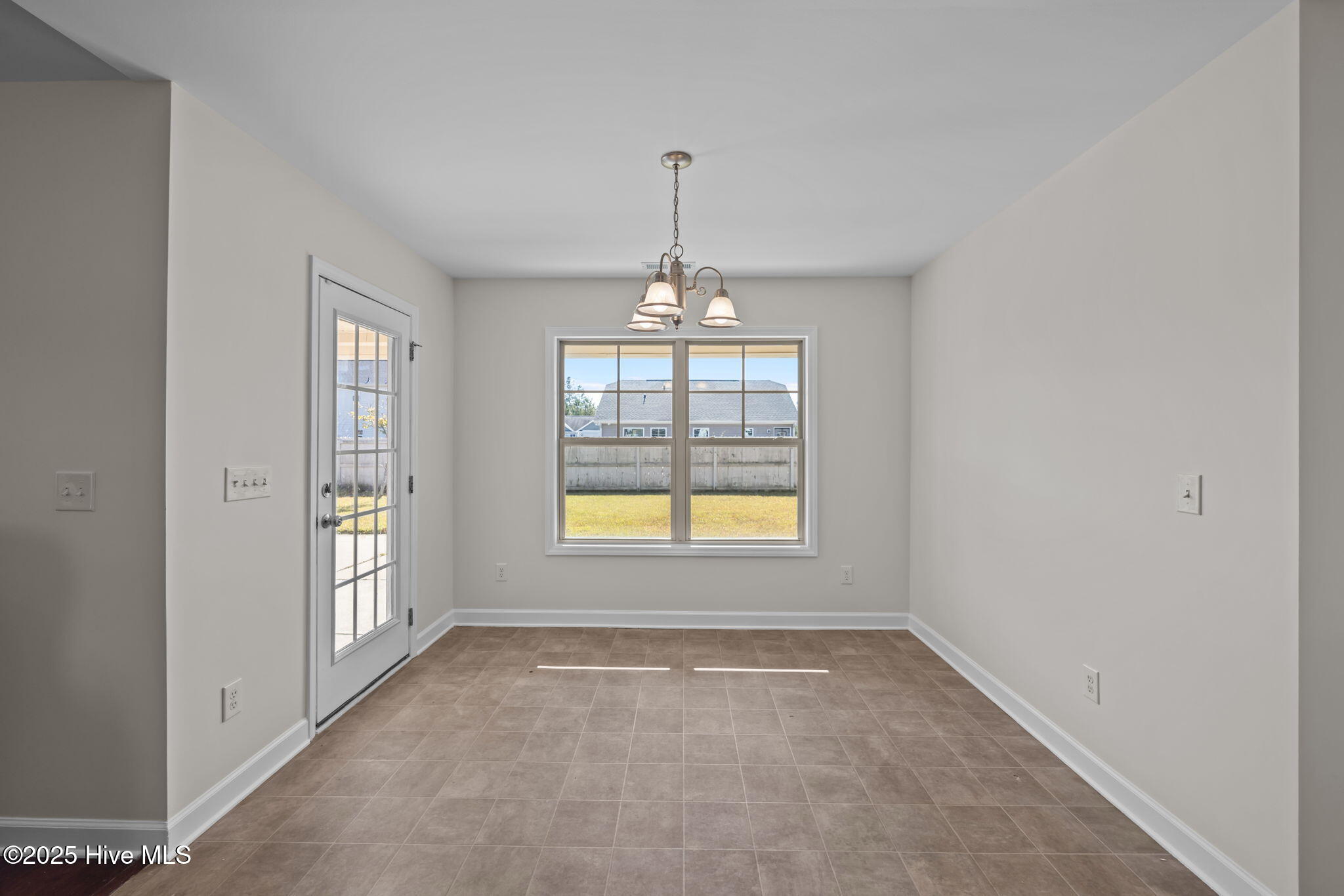 1305 Presidio Lane