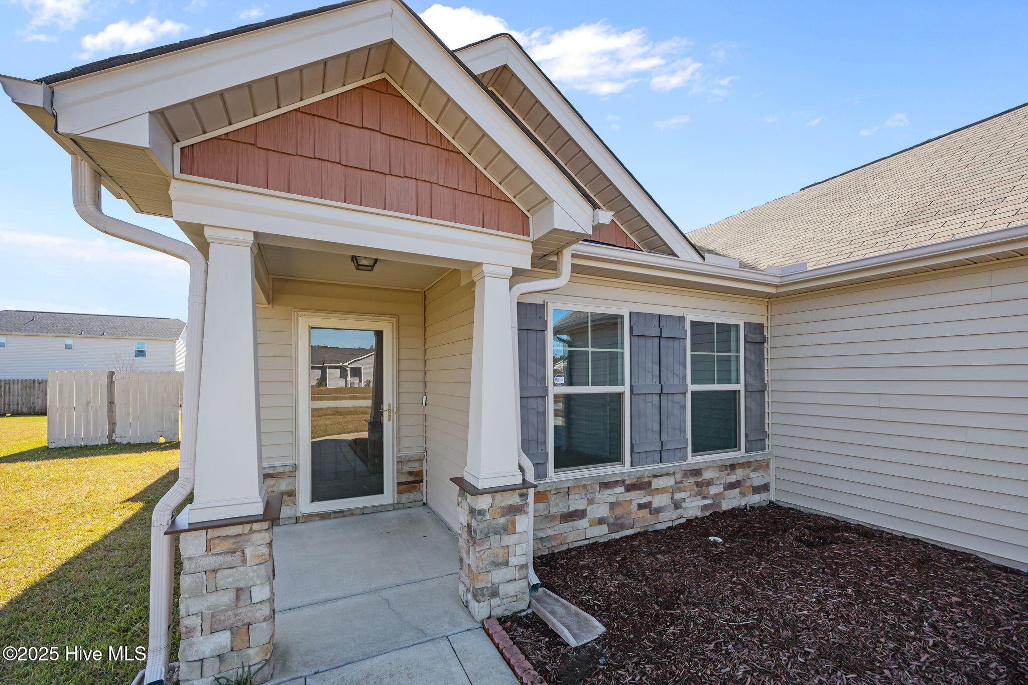 1305 Presidio Lane