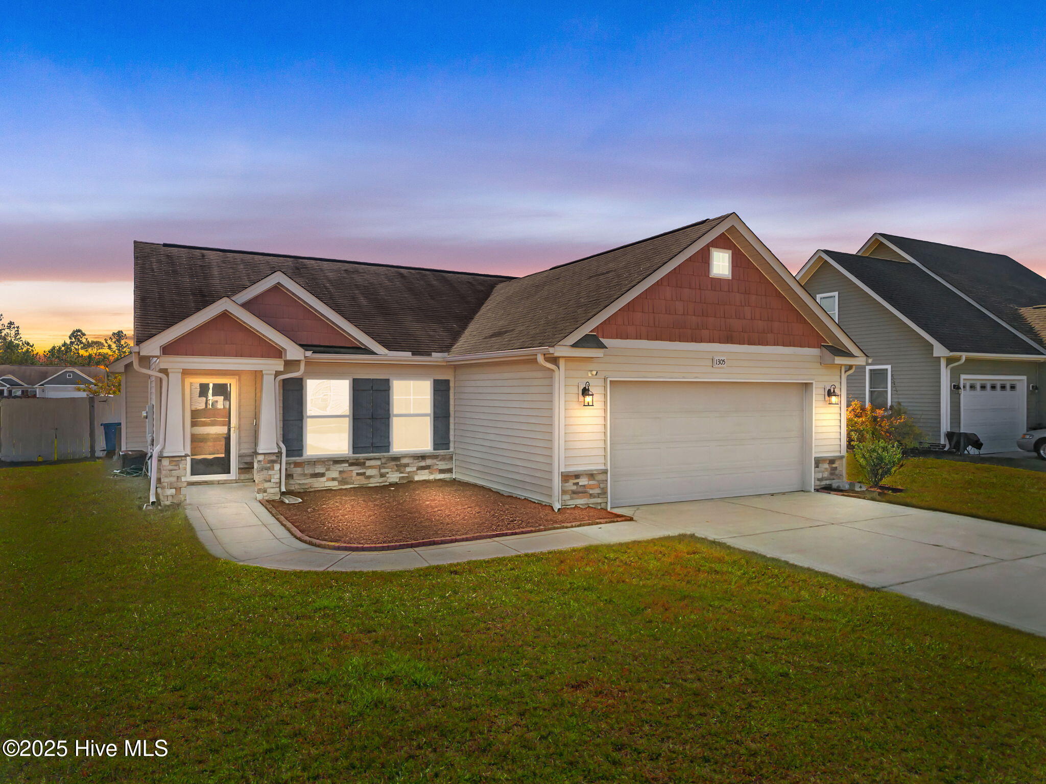 1305 Presidio Lane